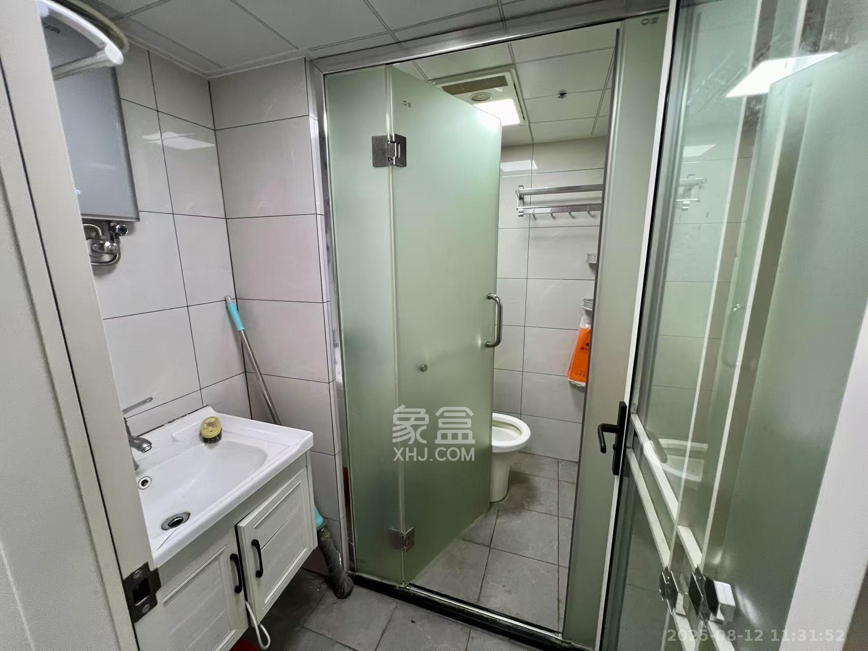 万科金色麦田 1室0厅0卫 2500.0元/月 万科金色麦田 1室0厅0卫 2500.0元/月室内图