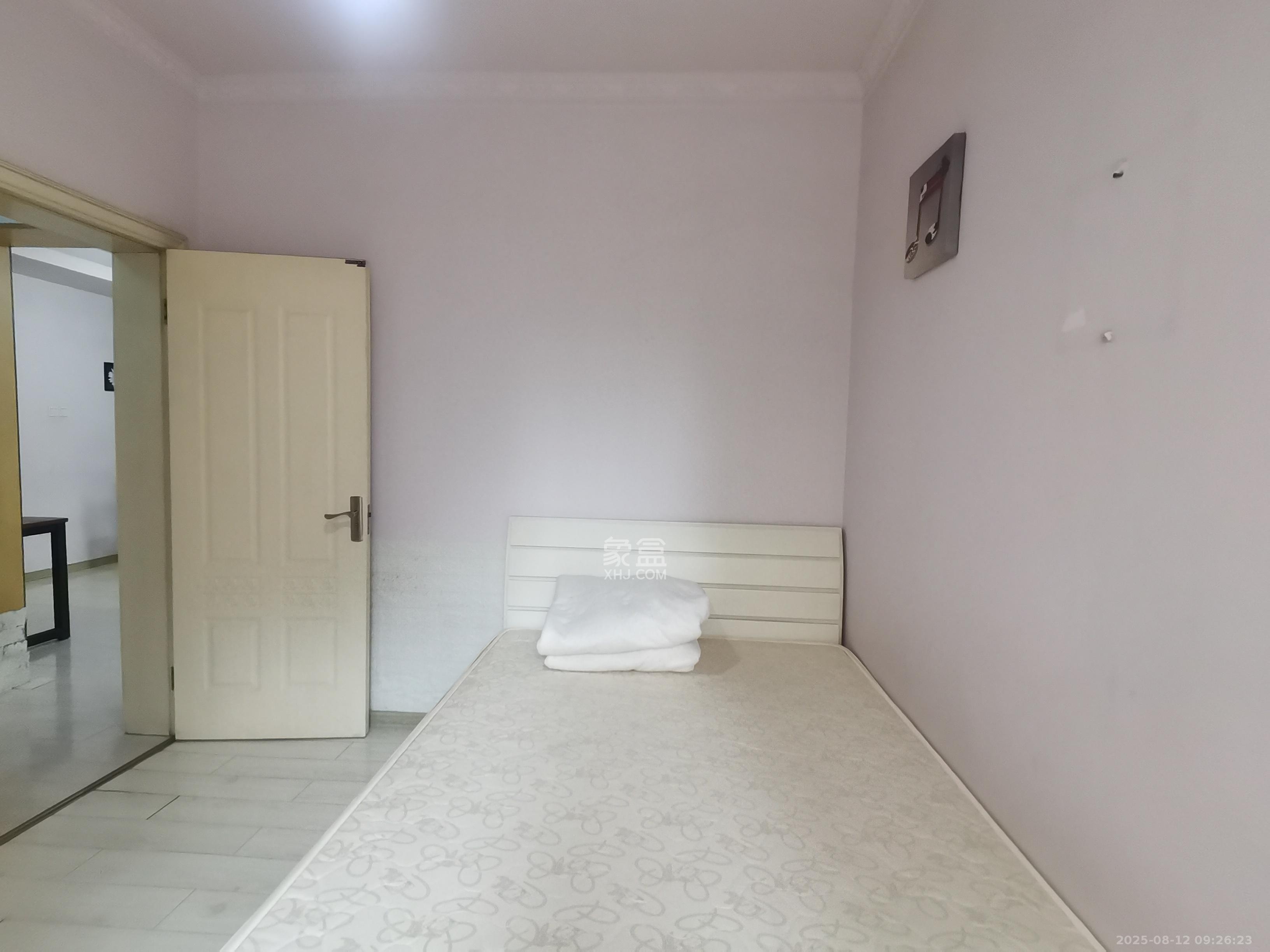 华天LOHO小镇  2室2厅1卫    1400.0元/月室内图