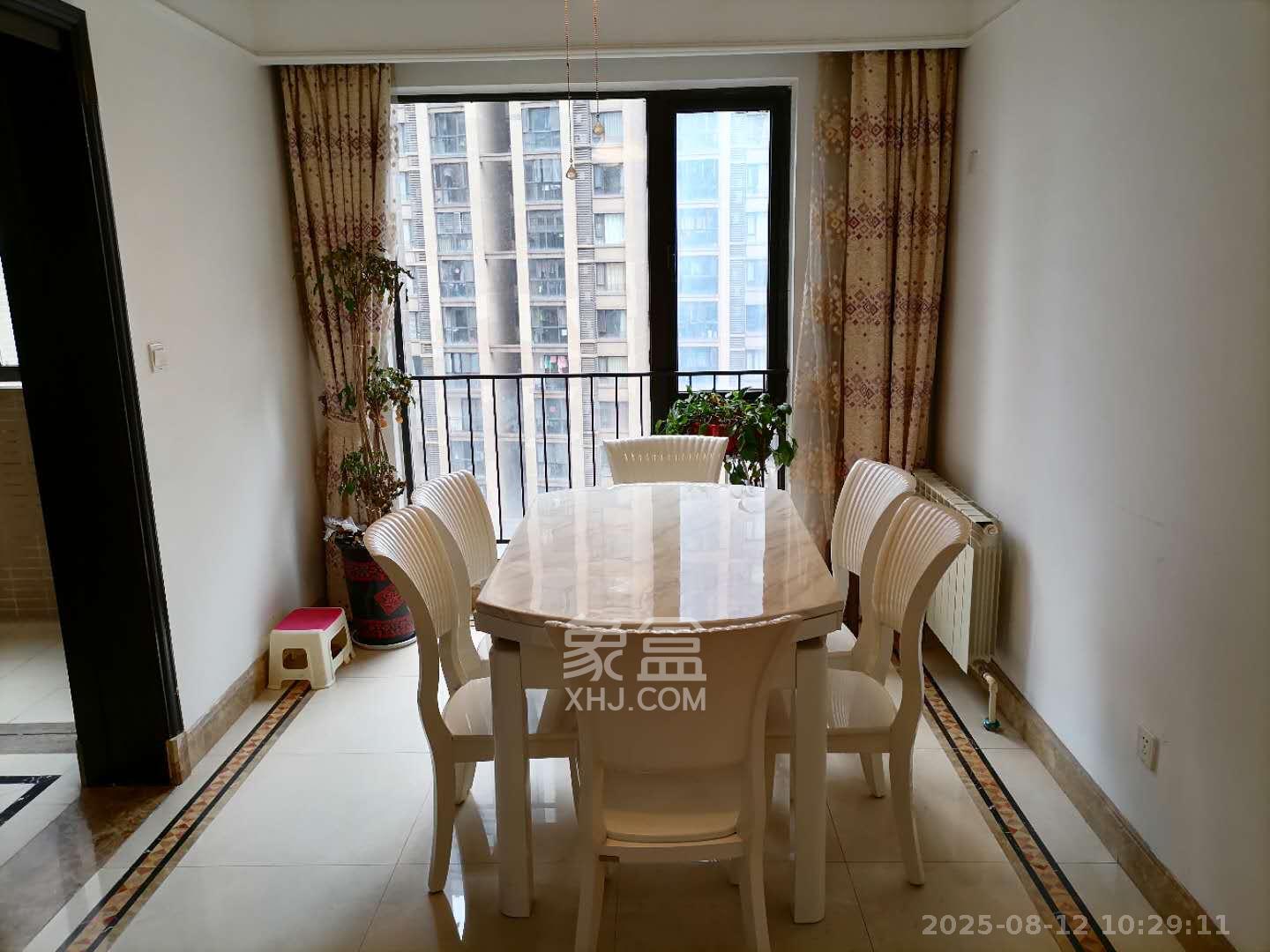 中海国际一期 4室2厅2卫 2000.0元/月 中海国际一期 4室2厅2卫 2000.0元/月室内图