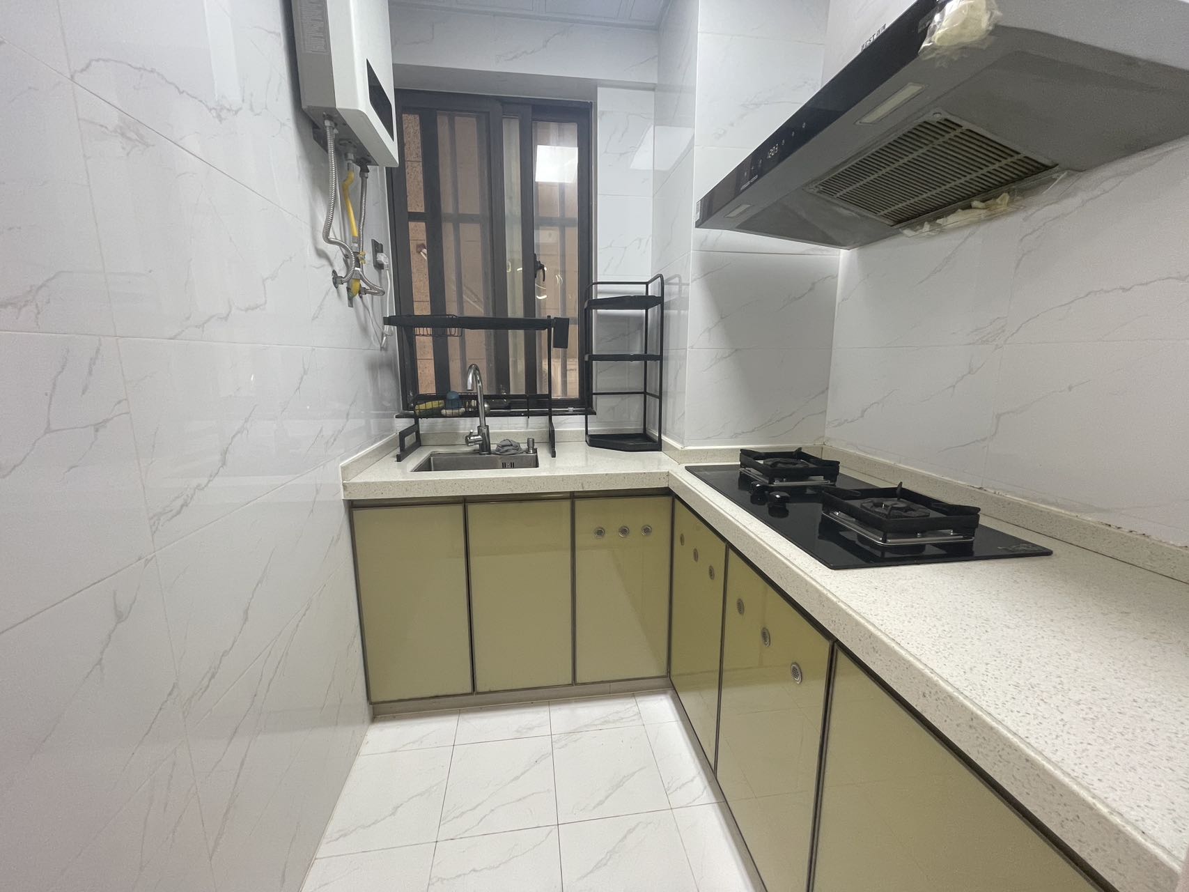 绿地海德公馆 2室2厅1卫 140.0万 绿地海德公馆 2室2厅1卫 140.0万室内图