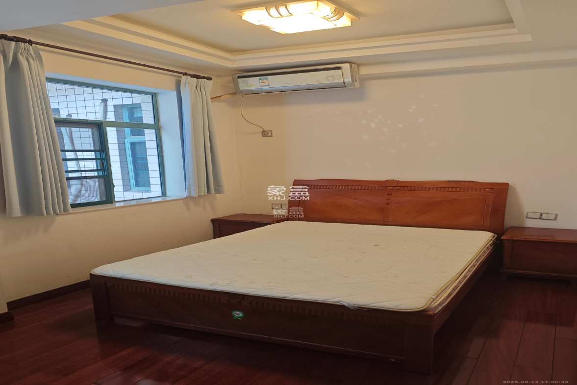 梦泽园  4室2厅2卫    4000.0元/月 梦泽园  4室2厅2卫    4000.0元/月室内图