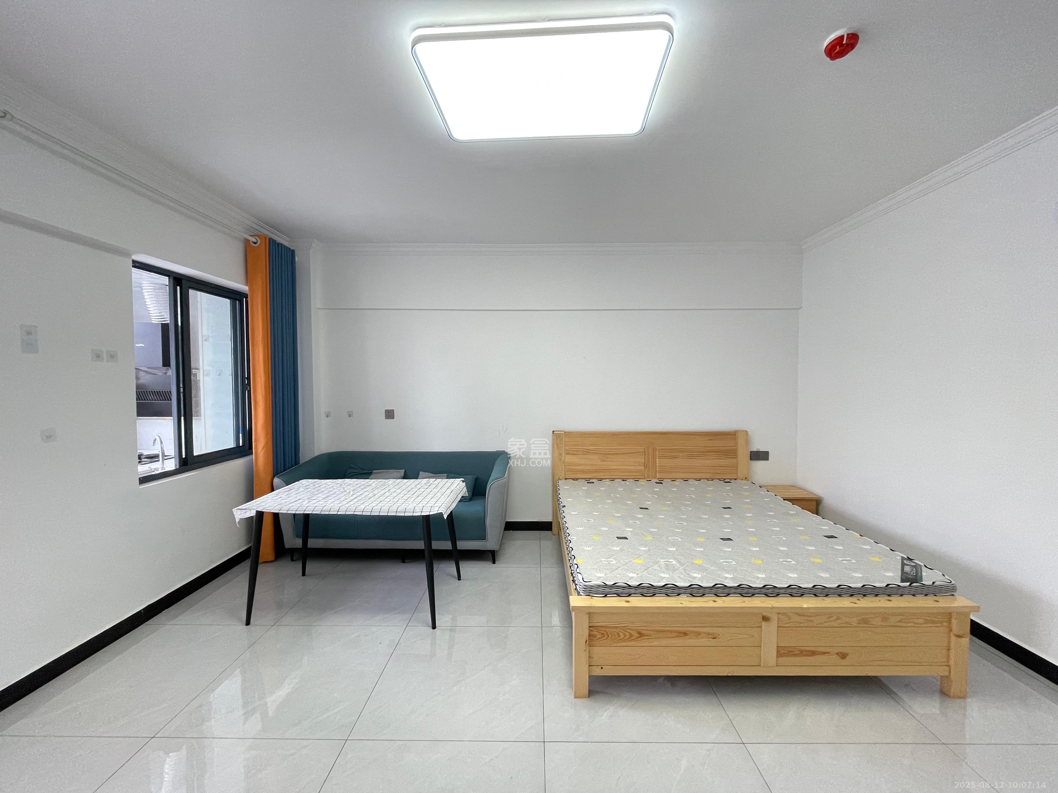 望兴景园二期(望兴西西里) 1室1厅1卫 1800.0元/月 望兴景园二期(望兴西西里) 1室1厅1卫 1800.0元/月室内图