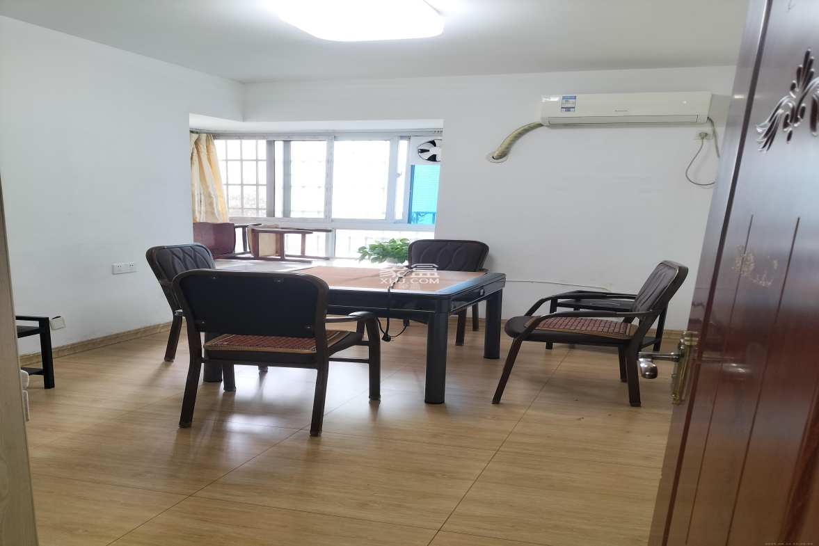 骑龙安置小区 2室2厅1卫 1900.0元/月 骑龙安置小区 2室2厅1卫 1900.0元/月室内图