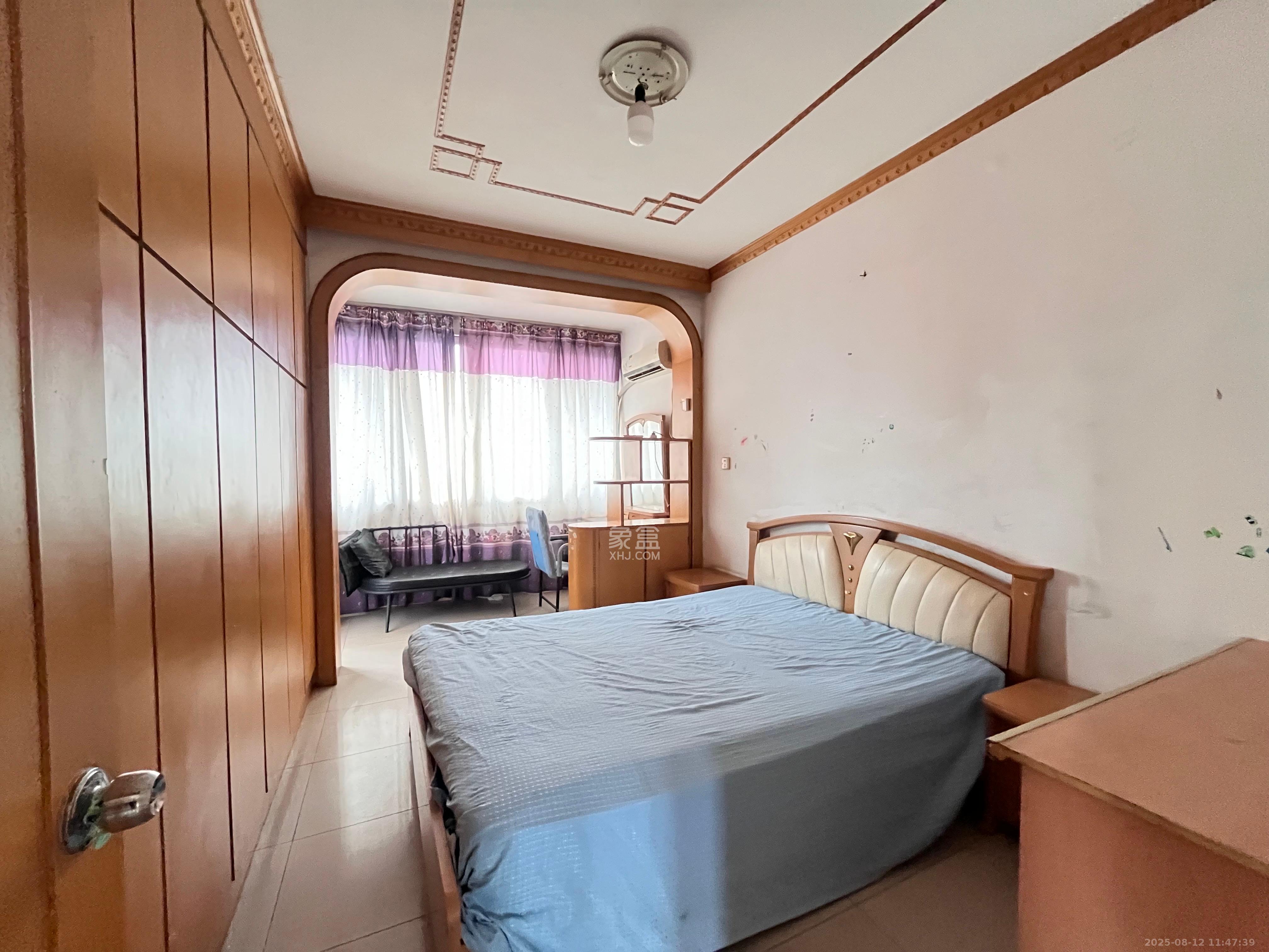 东瓜山一村  2室2厅1卫    1600.0元/月 东瓜山一村  2室2厅1卫    1600.0元/月室内图