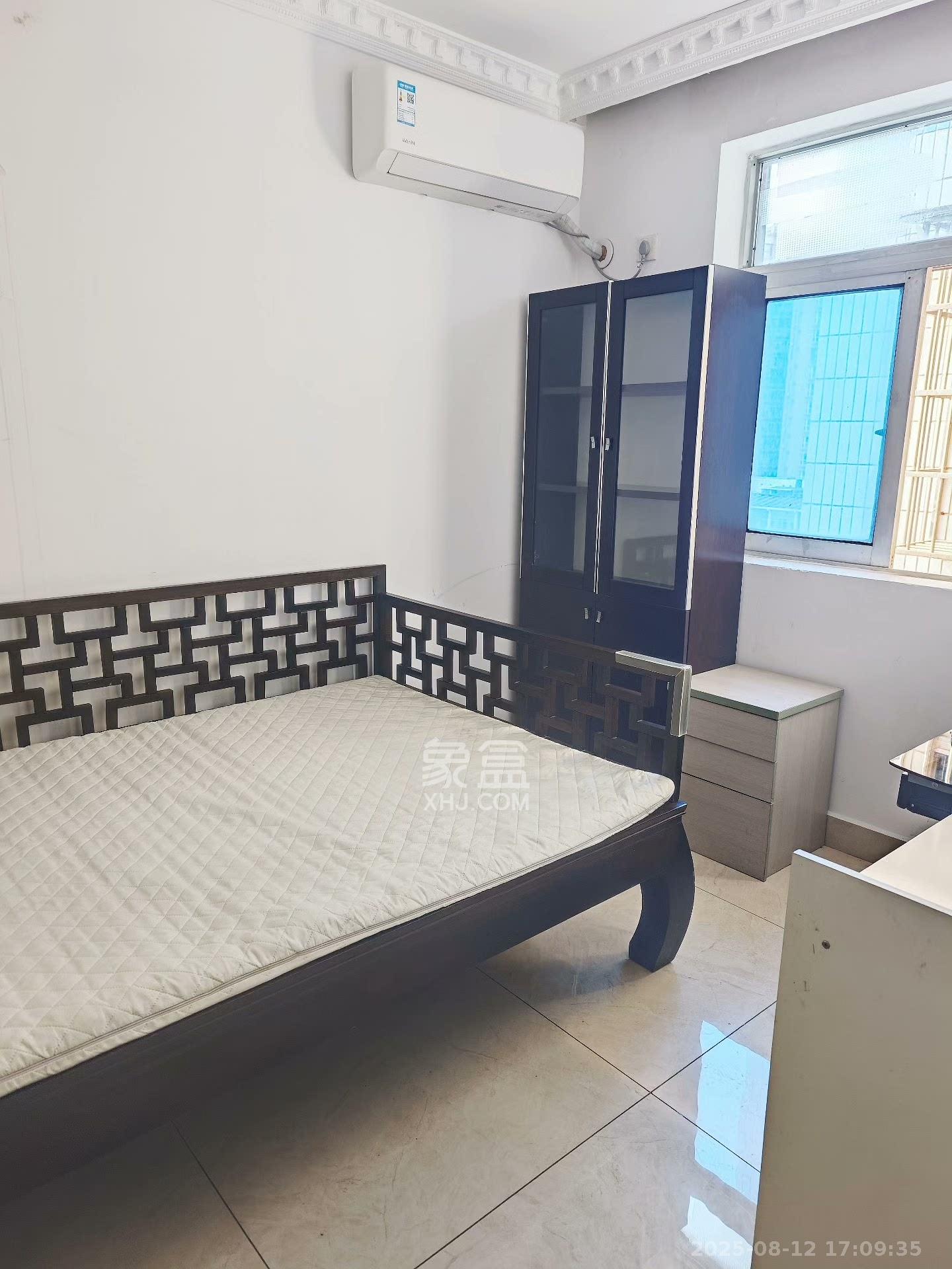 远东公寓  3室1厅1卫    2300.0元/月 远东公寓  3室1厅1卫    2300.0元/月室内图