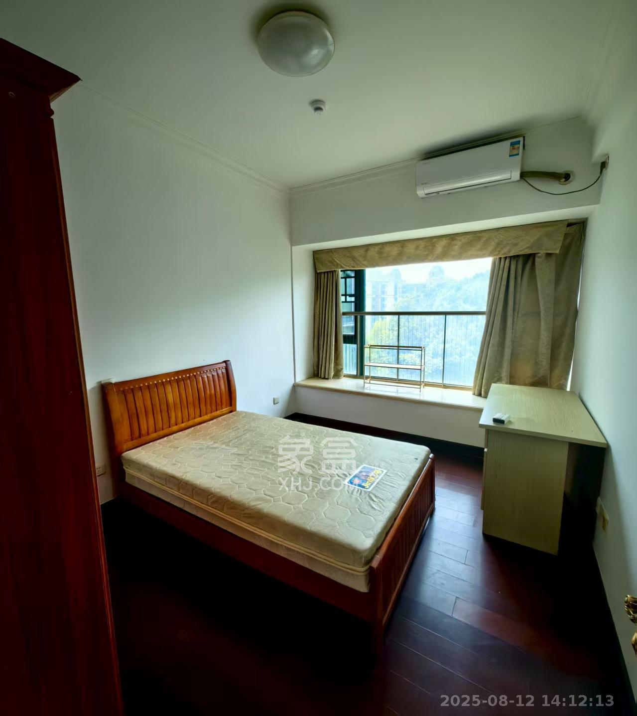 恒大城  4室2厅1卫    2700.0元/月室内图