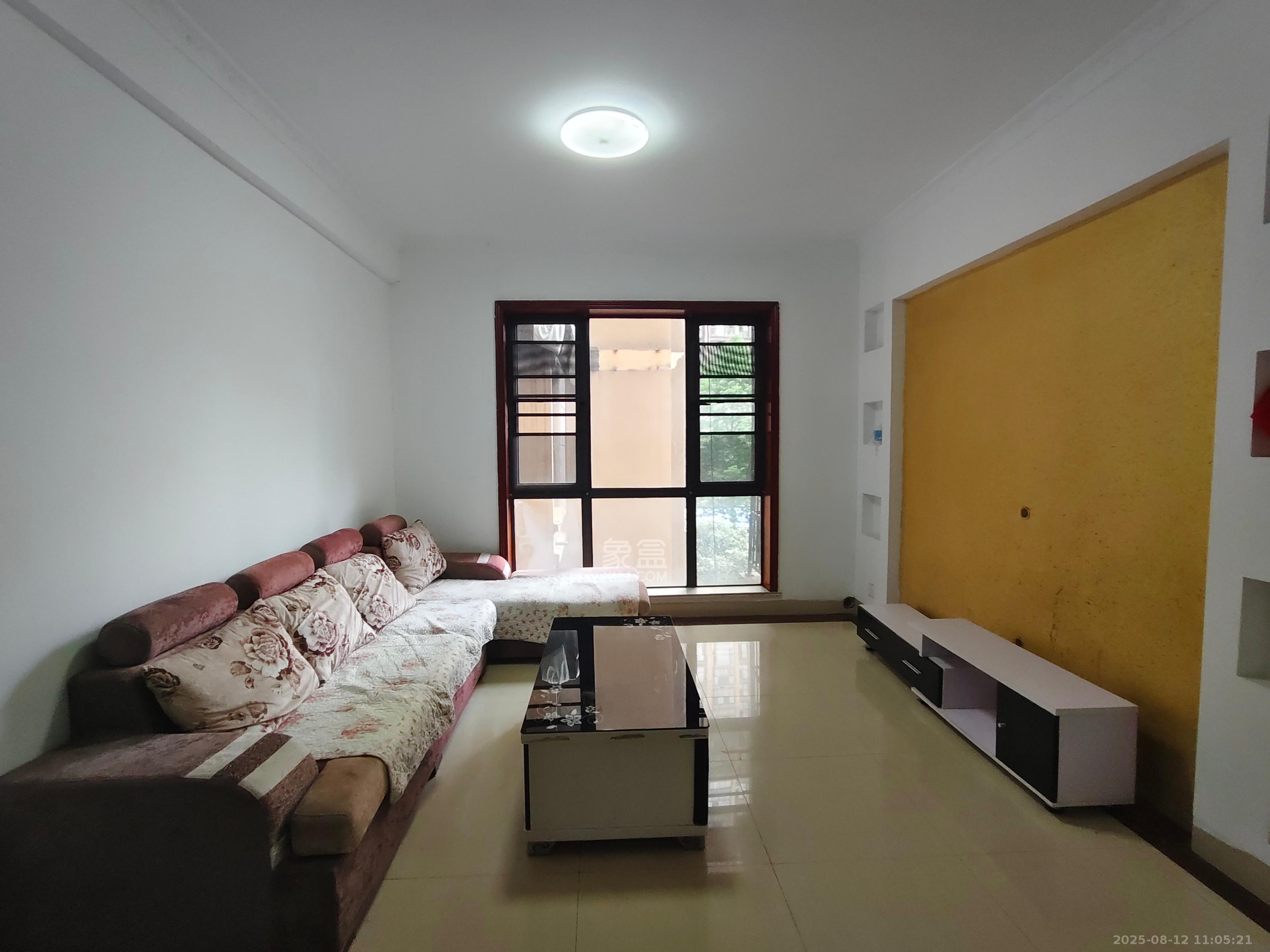 金侨城 2室2厅1卫 1100.0元/月 金侨城 2室2厅1卫 1100.0元/月室内图