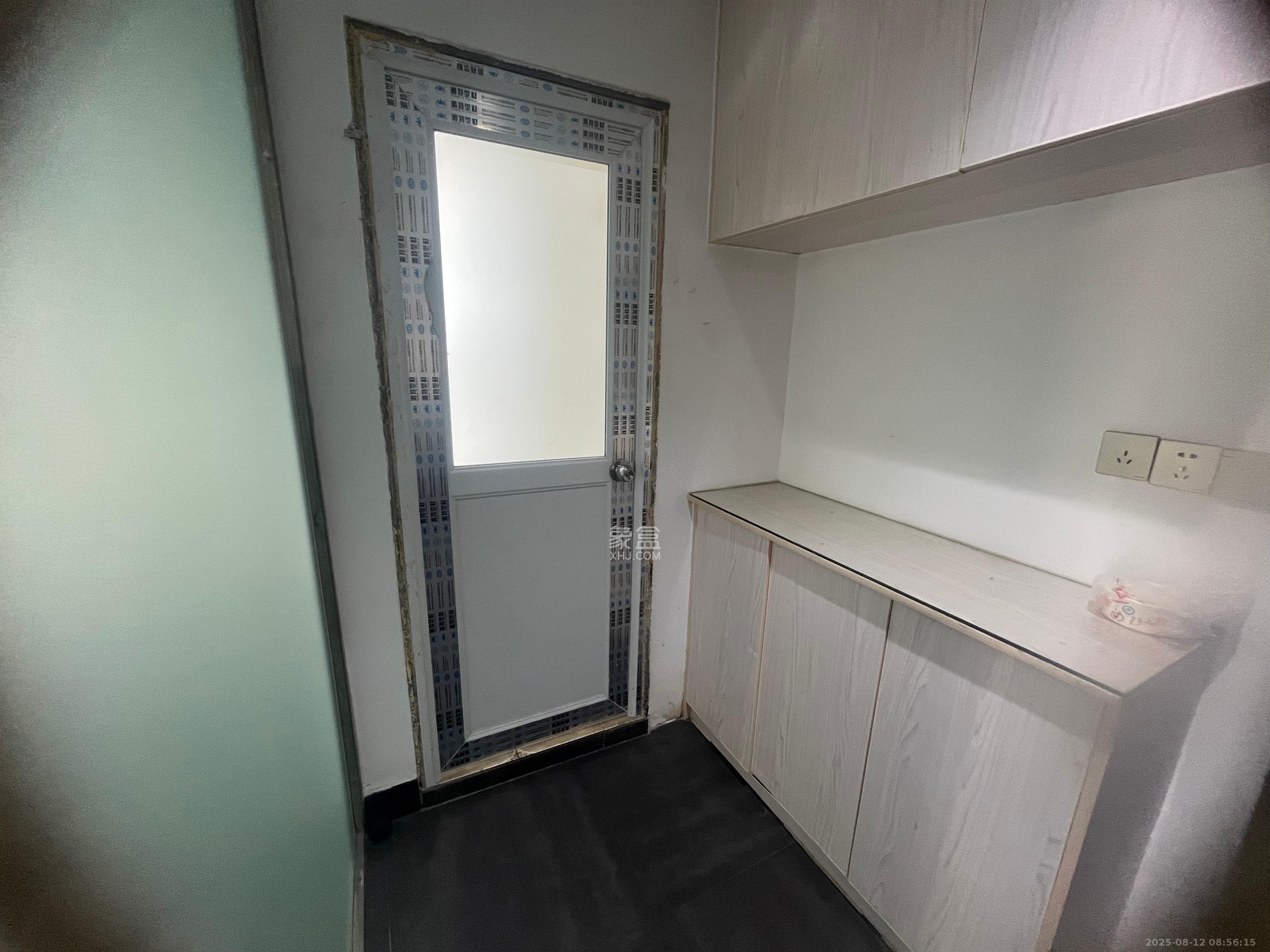 万坤图财富广场  2室1厅1卫    3600.0元/月室内图