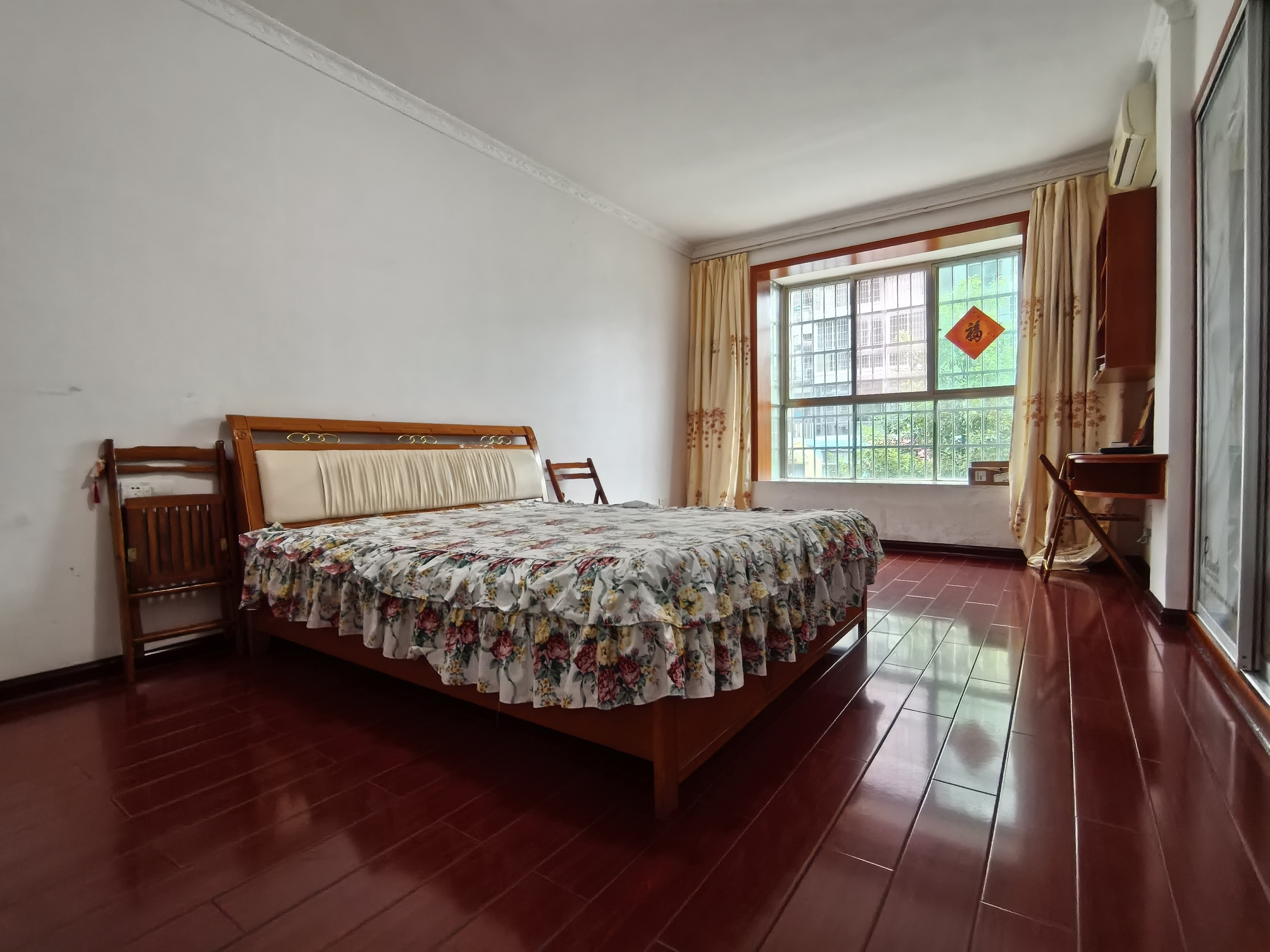 南珠苑 1室0厅0卫 46.0万 南珠苑 1室0厅0卫 46.0万客厅