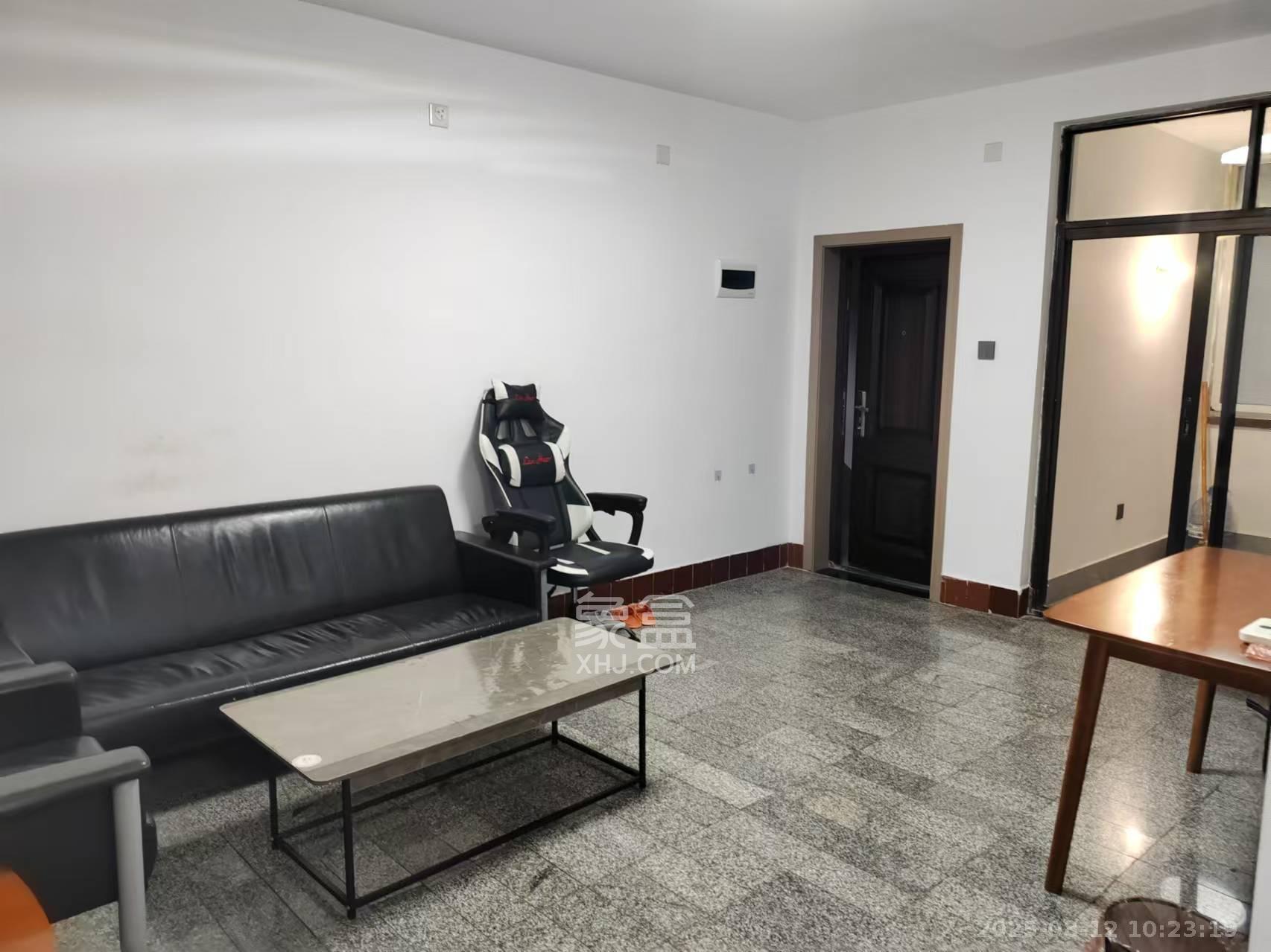 肇家(嘉)坪散盘 2室2厅1卫 1900.0元/月 肇家(嘉)坪散盘 2室2厅1卫 1900.0元/月室内图