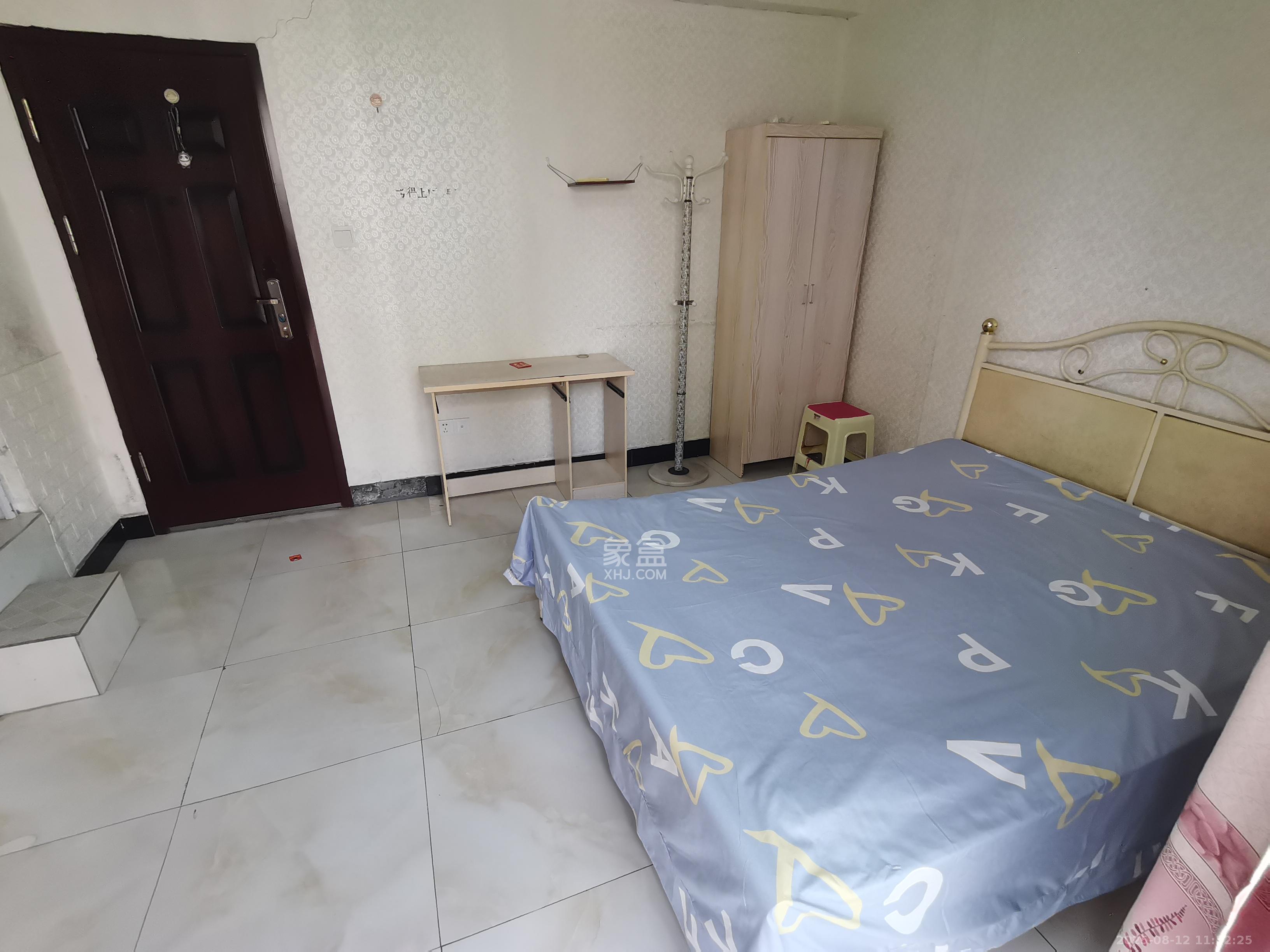 万国城(当代满庭春MOMA)一期 1室2厅1卫 950.0元/月 万国城(当代满庭春MOMA)一期 1室2厅1卫 950.0元/月室内图