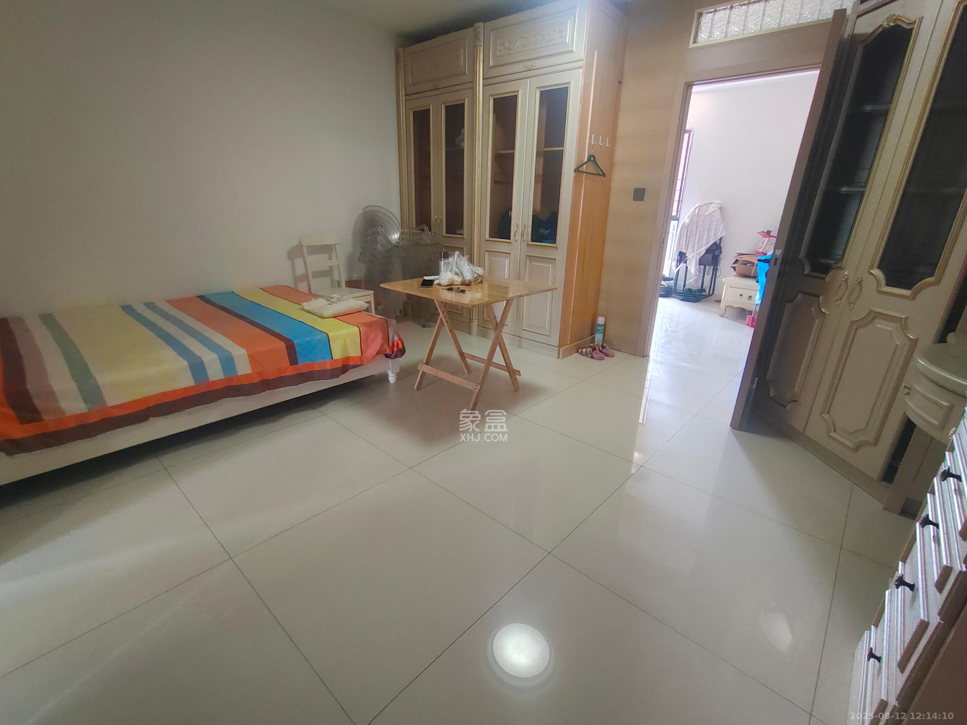 君庭金福苑 1室1厅1卫 1800.0元/月 君庭金福苑 1室1厅1卫 1800.0元/月室内图