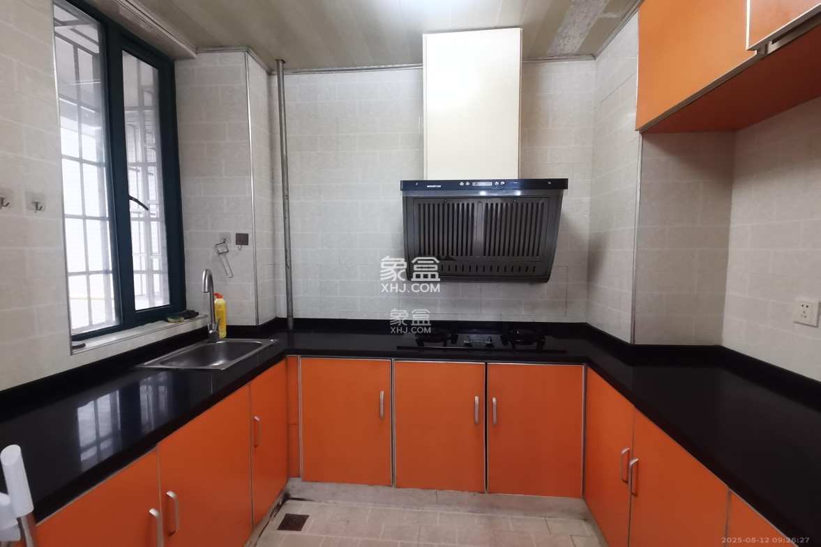 华天LOHO小镇 2室2厅1卫 1400.0元/月 华天LOHO小镇 2室2厅1卫 1400.0元/月室内图