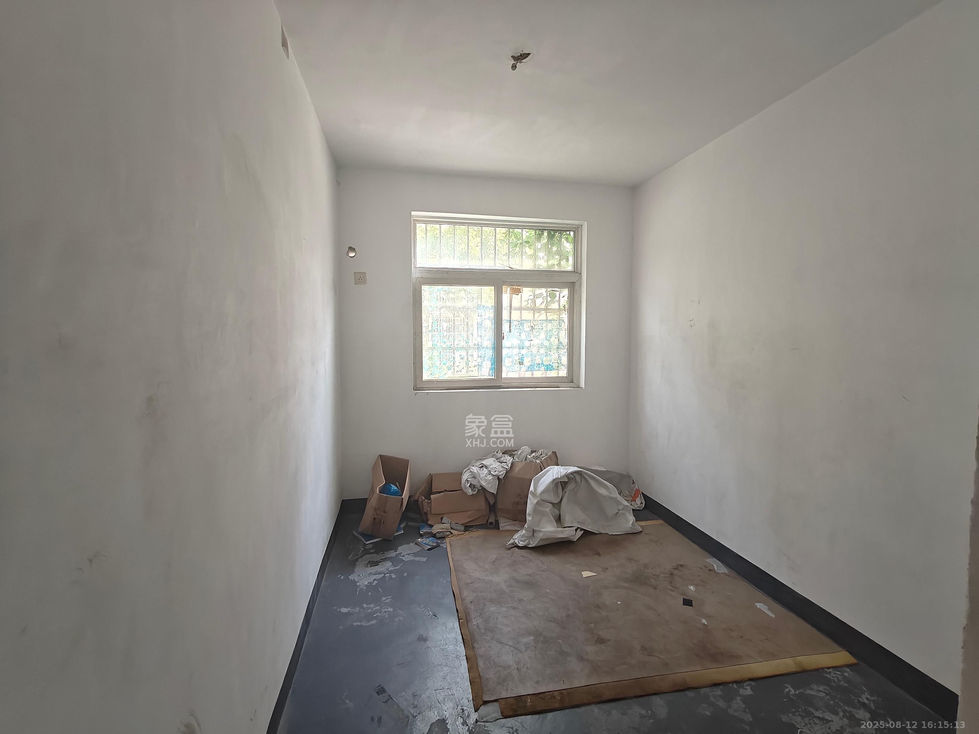 湘瑞家园  3室2厅1卫    1000.0元/月