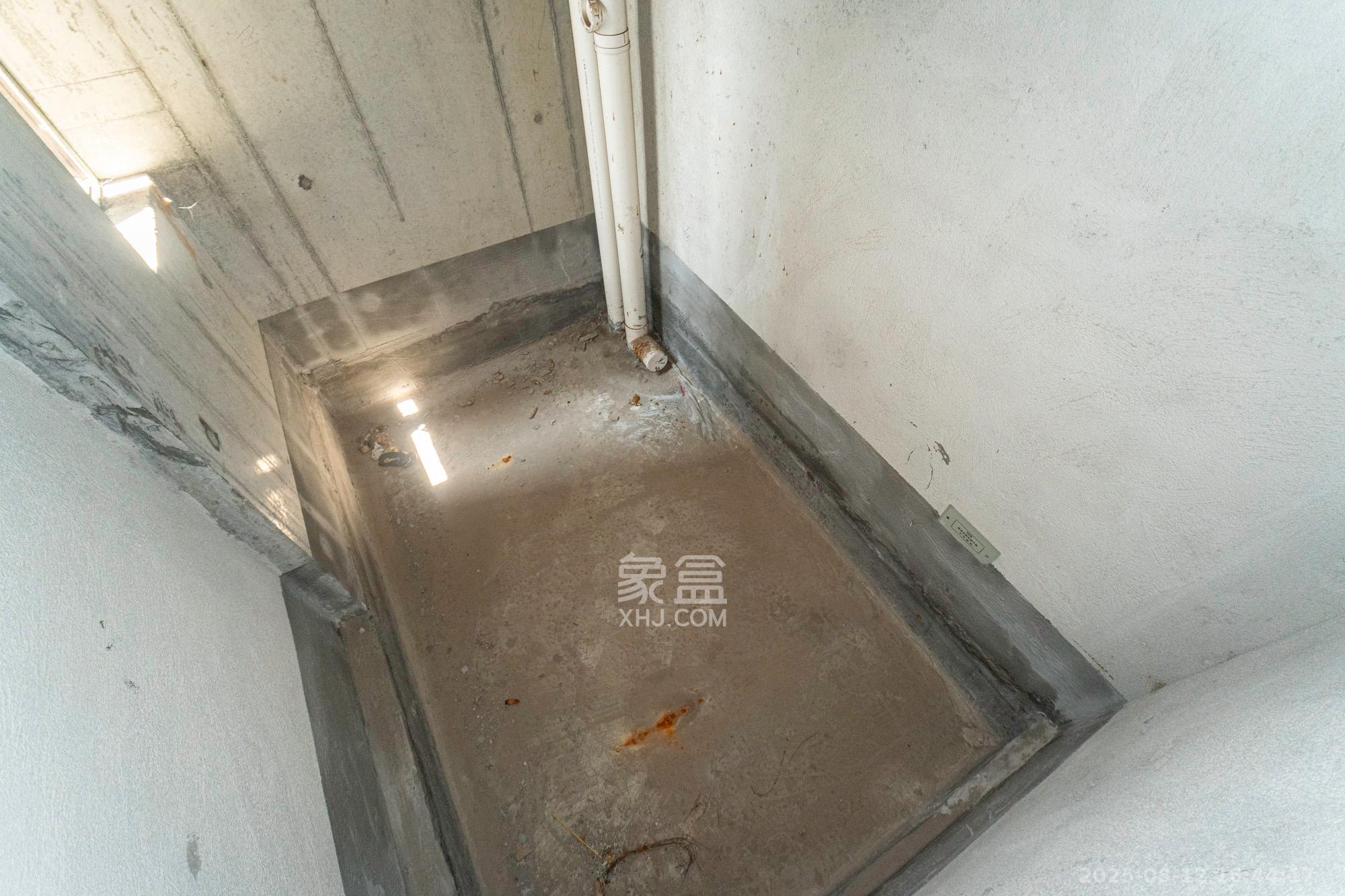 映悦星府  4室2厅2卫    76.98万卫生间