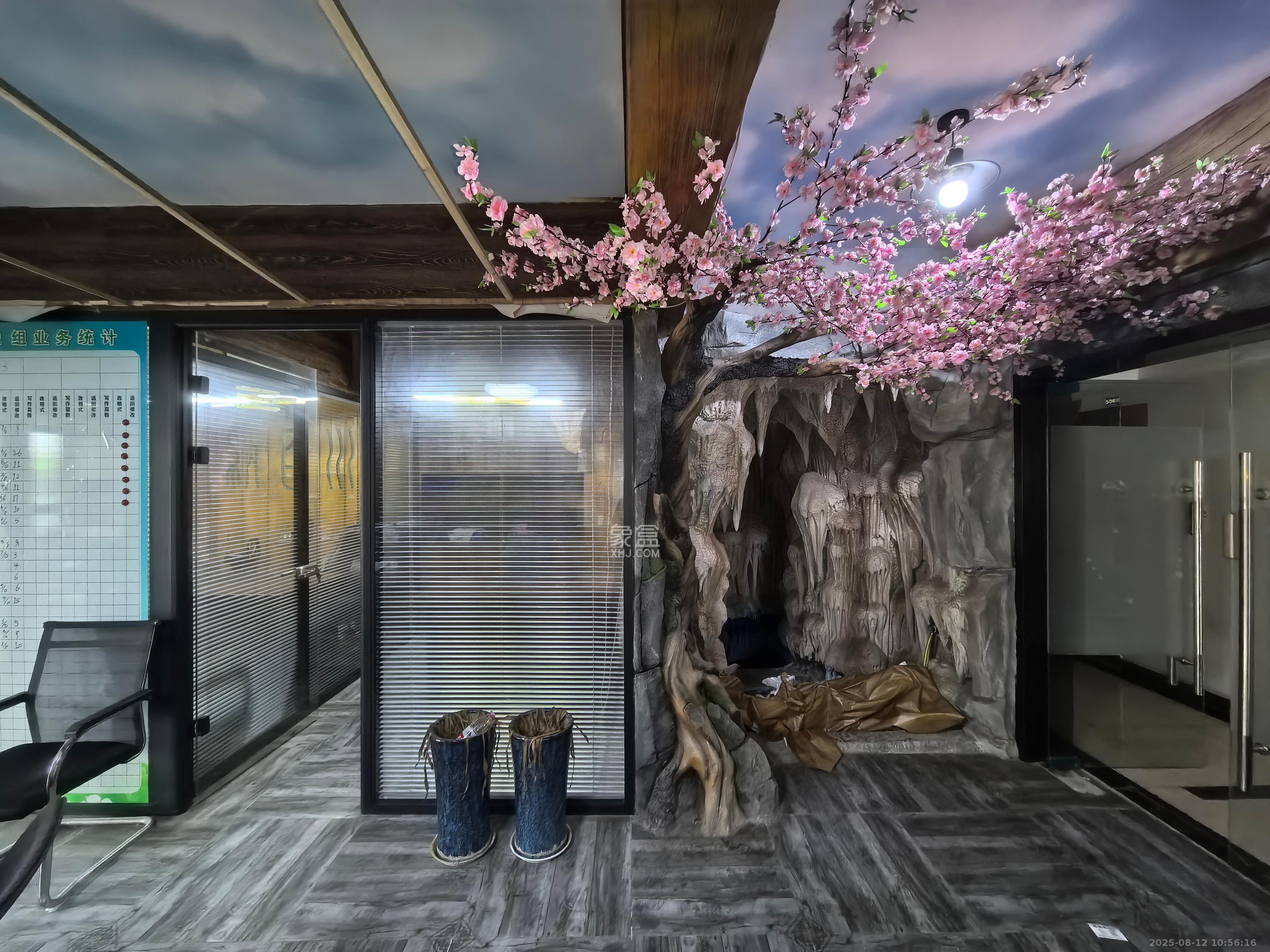 中信凯旋蓝岸(中信新城三期) 1室1厅1卫 3300.0元/月 中信凯旋蓝岸(中信新城三期) 1室1厅1卫 3300.0元/月室内图