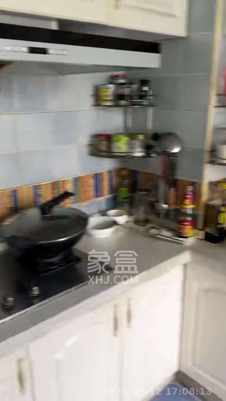 惠天然梅岭国际  3室2厅2卫    3200.0元/月 惠天然梅岭国际  3室2厅2卫    3200.0元/月室内图