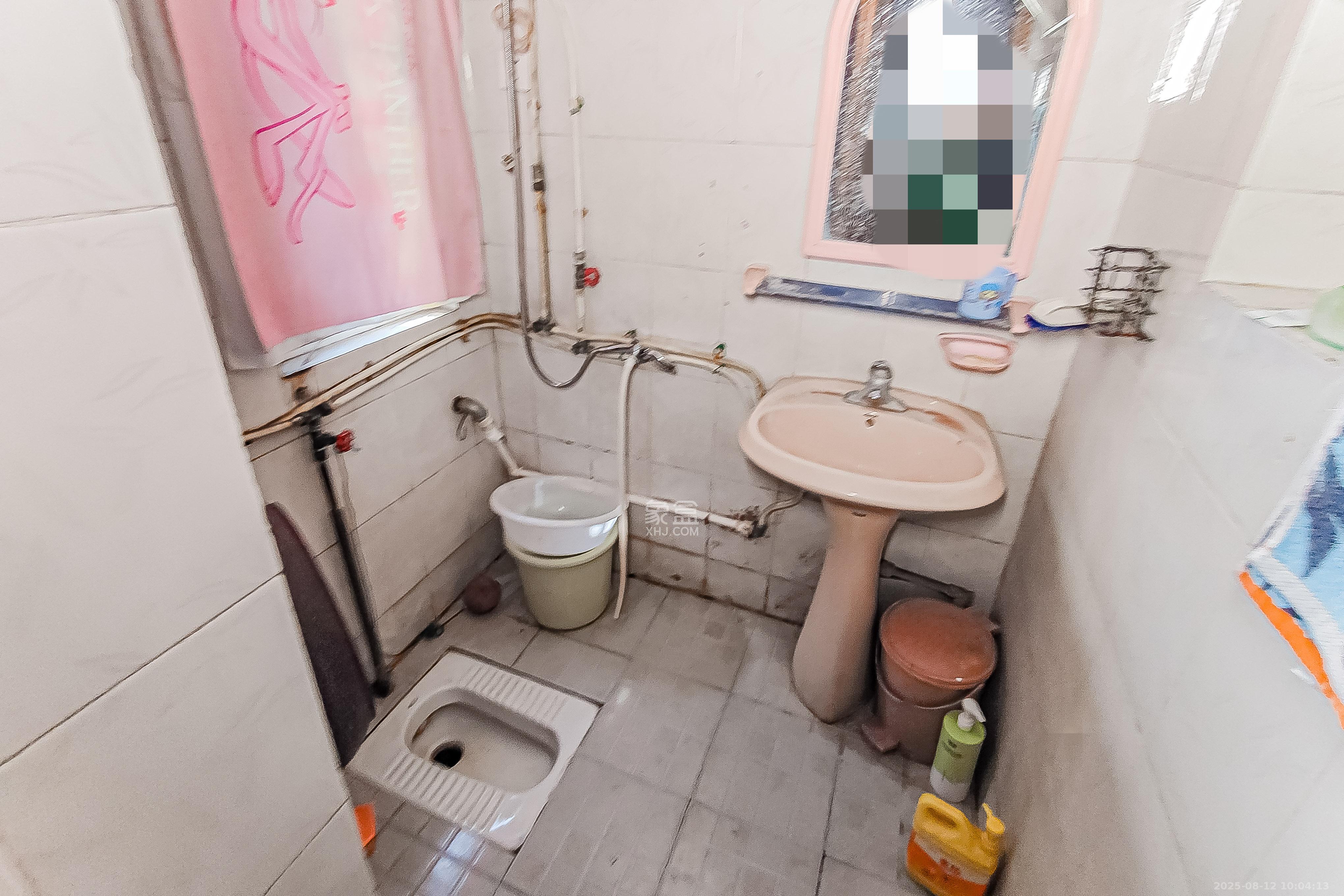 杏花苑  2室1厅1卫    36.0万卫生间