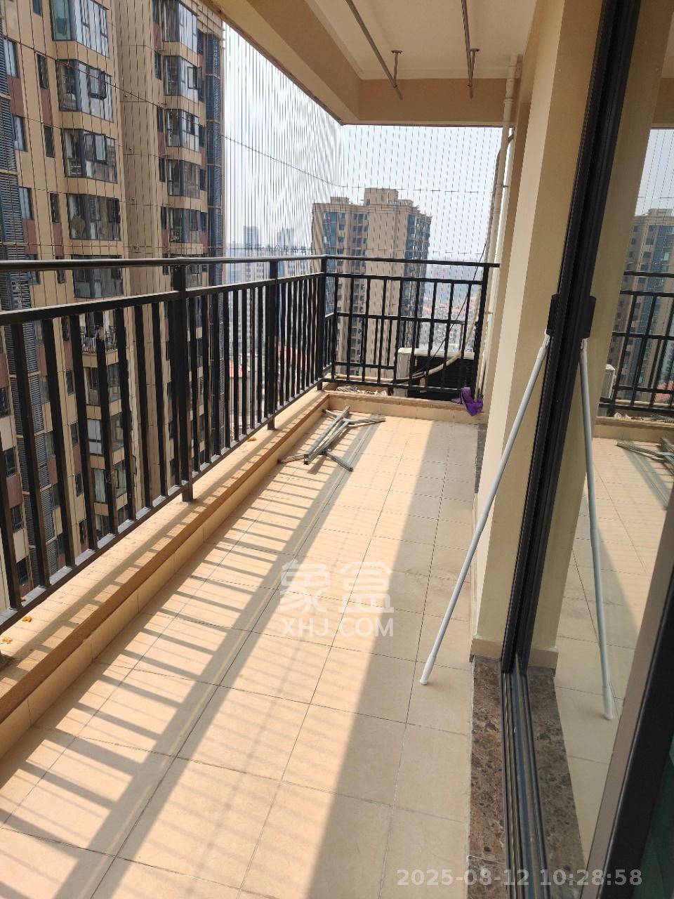中建璟和城  3室2厅1卫   2800.00元/月室内图