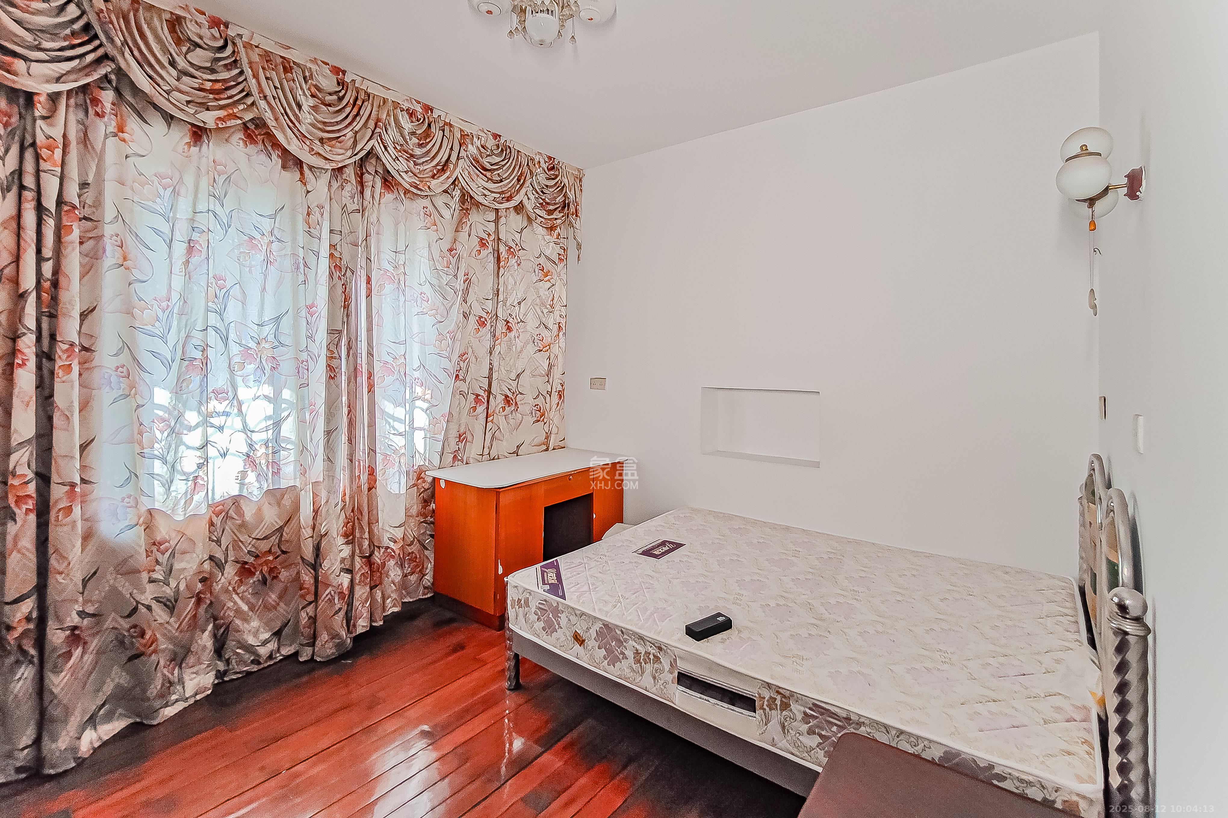 杏花苑  2室1厅1卫    36.0万卧室