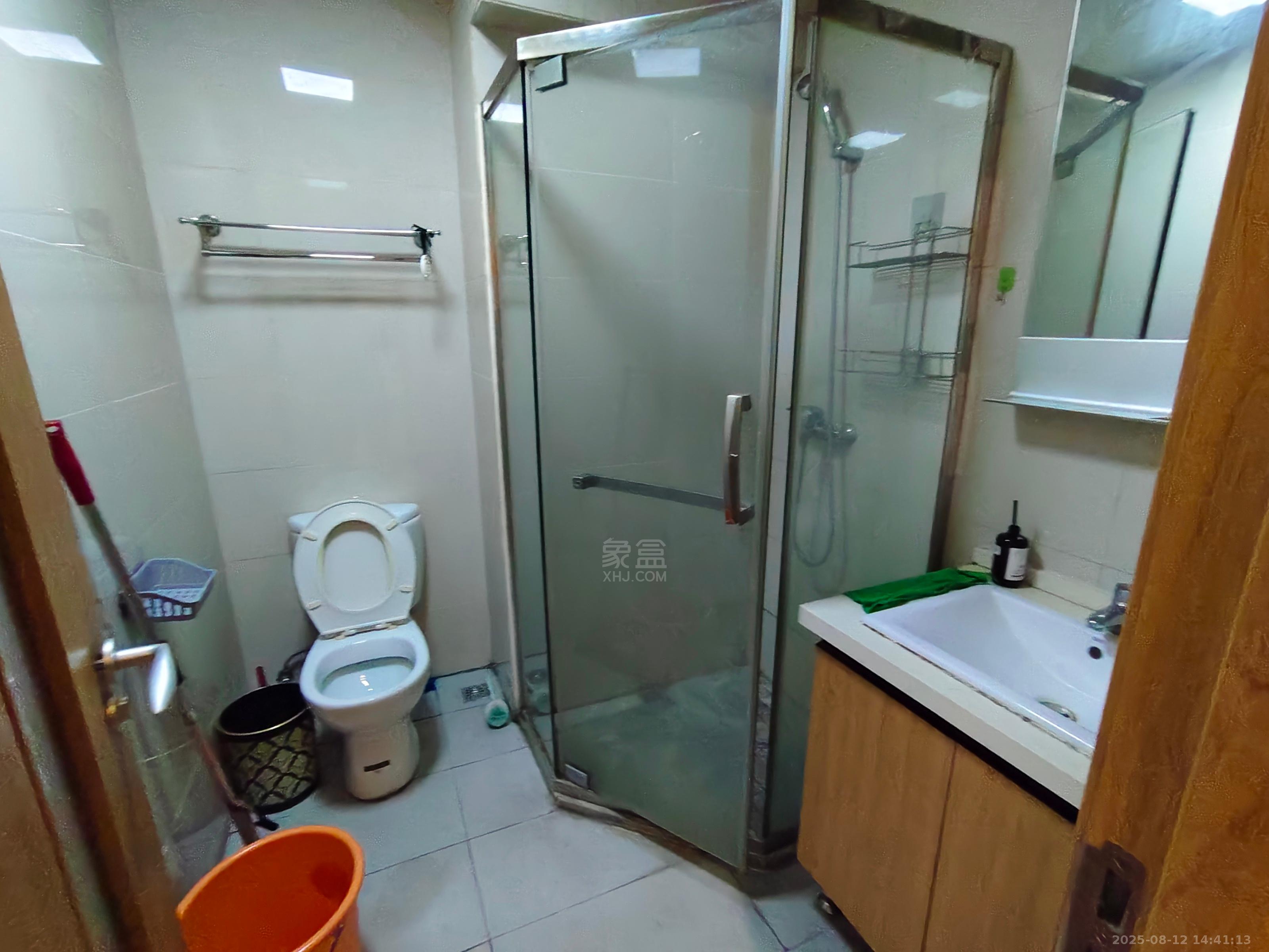 中泰财富湘江 1室1厅1卫 1200.0元/月 中泰财富湘江 1室1厅1卫 1200.0元/月室内图