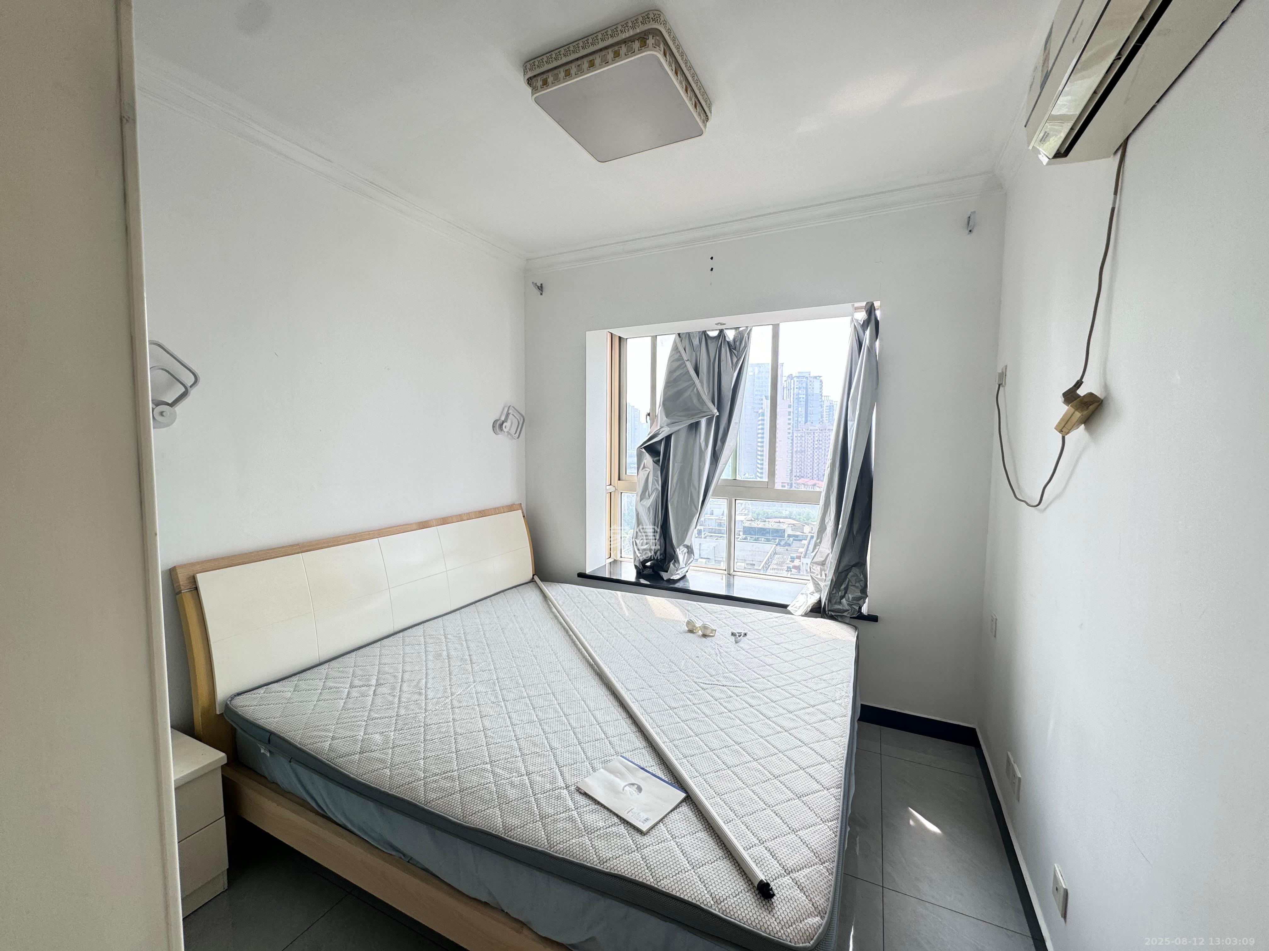 白沙晶城  1室1厅1卫    1900.0元/月 白沙晶城  1室1厅1卫    1900.0元/月室内图