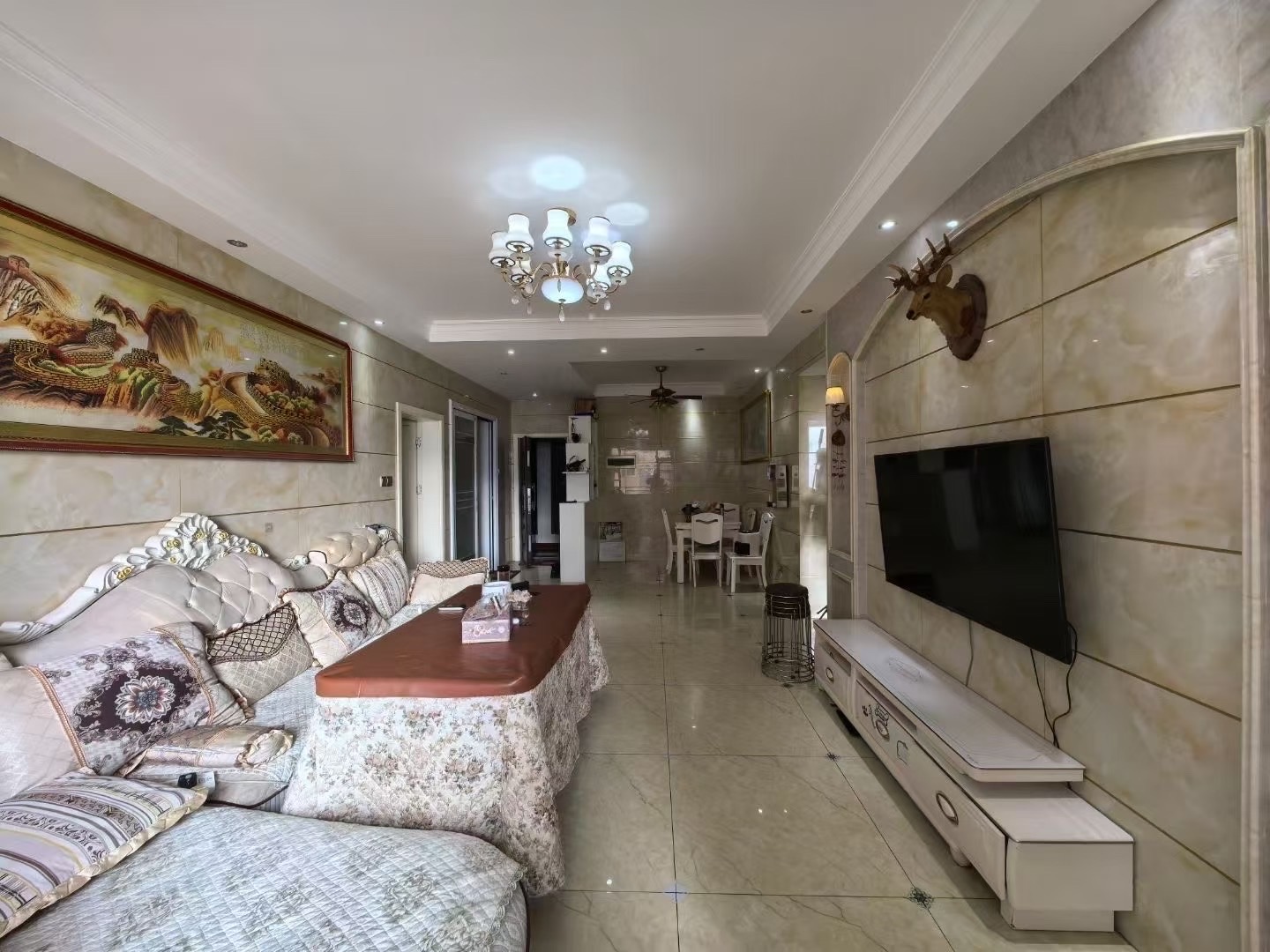 百弘学府城 1室0厅0卫 68.8万 百弘学府城 1室0厅0卫 68.8万客厅