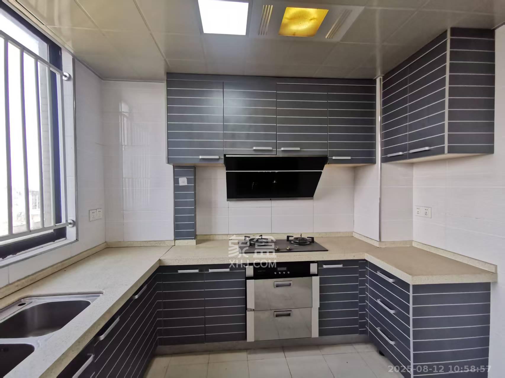 珠江东方明珠（新地东方明珠）三期  3室2厅2卫    2100.0元/月室内图