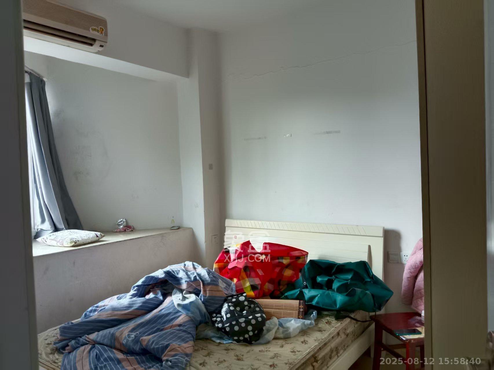 城市山水豪园(山水城市风景)  2室2厅1卫    1800.0元/月 城市山水豪园(山水城市风景)  2室2厅1卫    1800.0元/月室内图