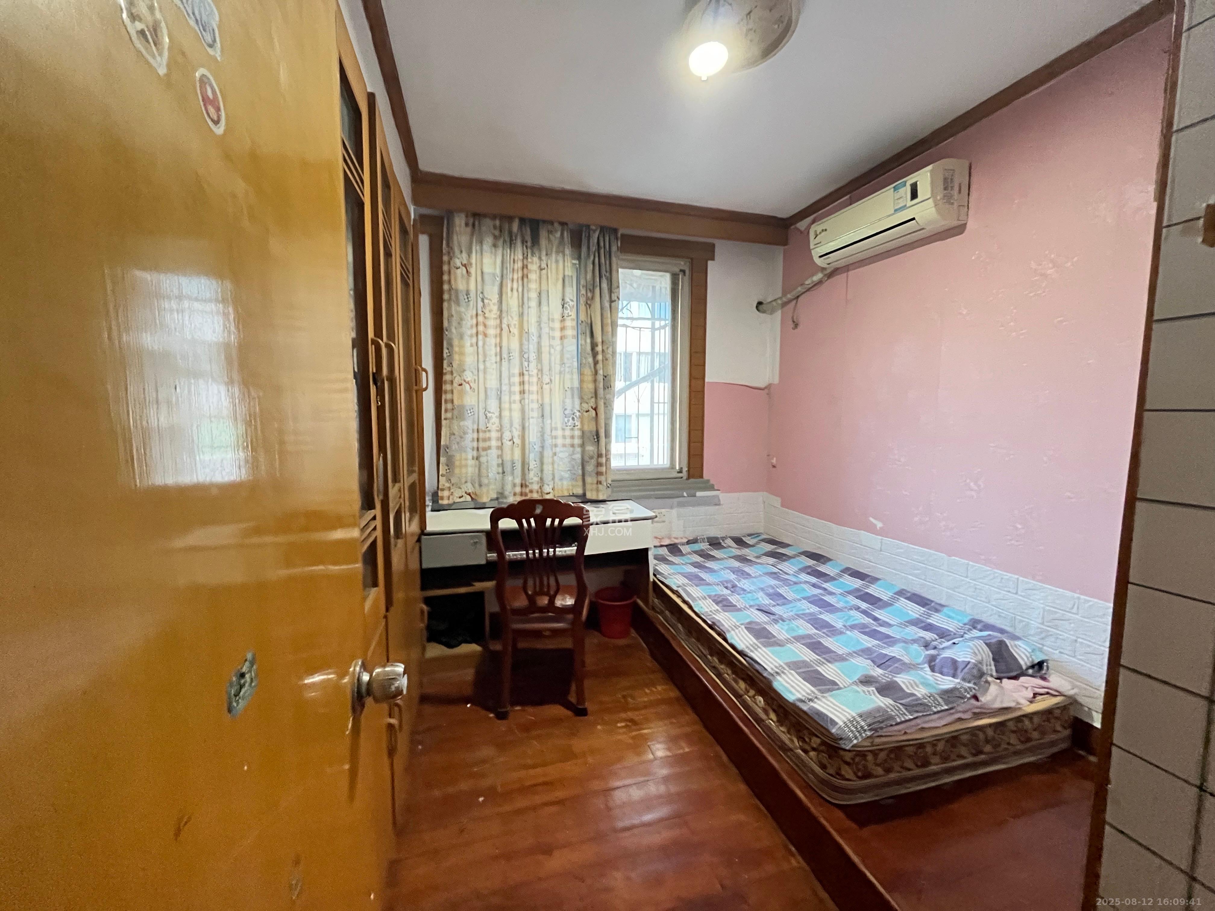 海利宿舍  3室1厅1卫    2000.0元/月室内图