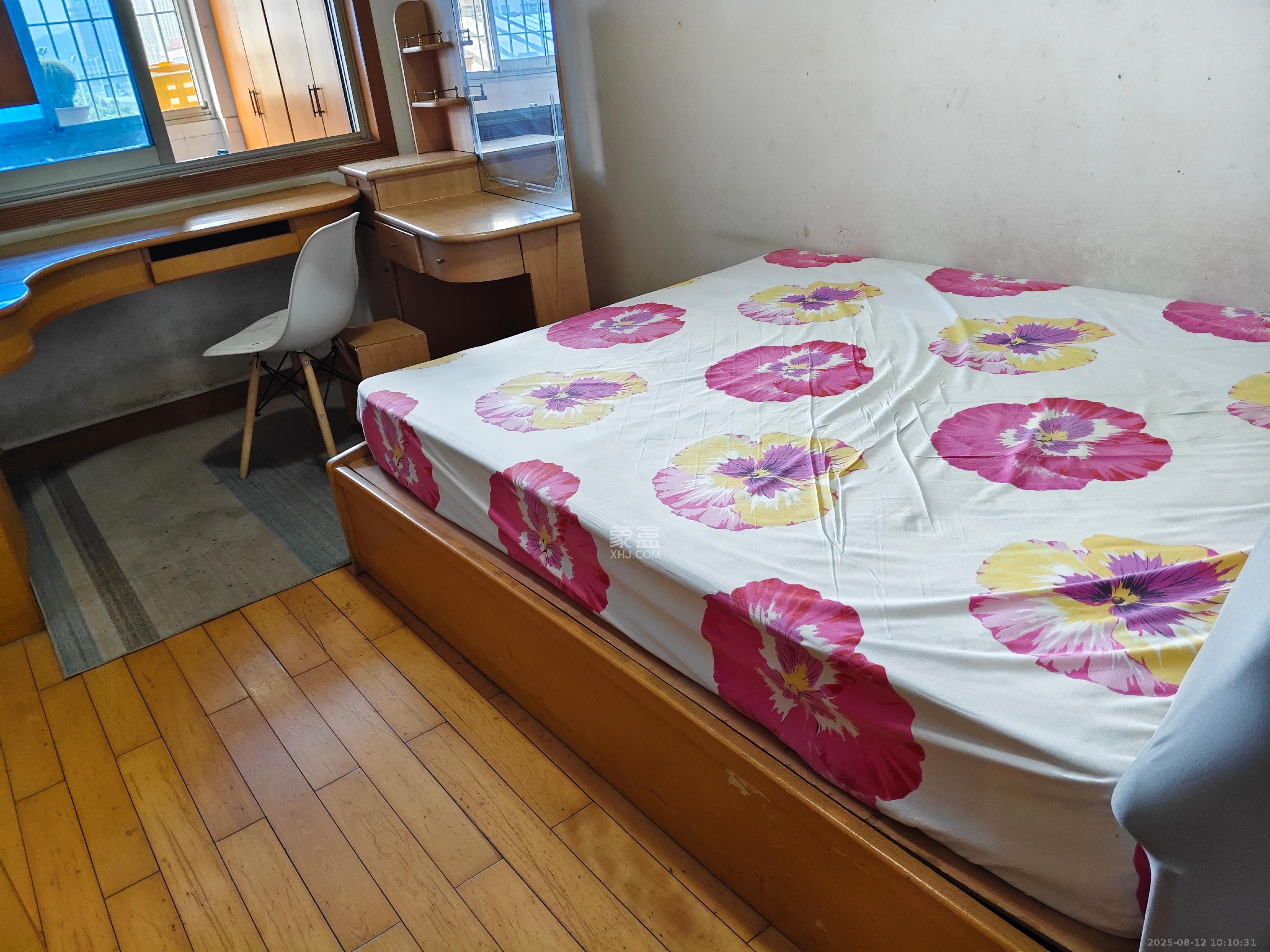 望城坡医院宿舍(人民医院宿舍) 3室2厅1卫 1600.0元/月 望城坡医院宿舍(人民医院宿舍) 3室2厅1卫 1600.0元/月室内图