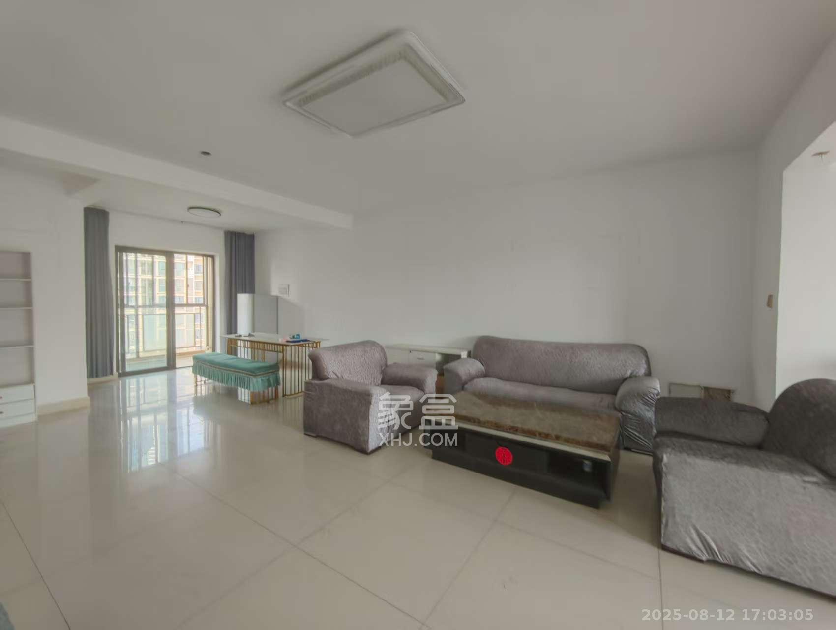 嘉宇盛世华章  4室2厅2卫    4500.0元/月 嘉宇盛世华章  4室2厅2卫    4500.0元/月