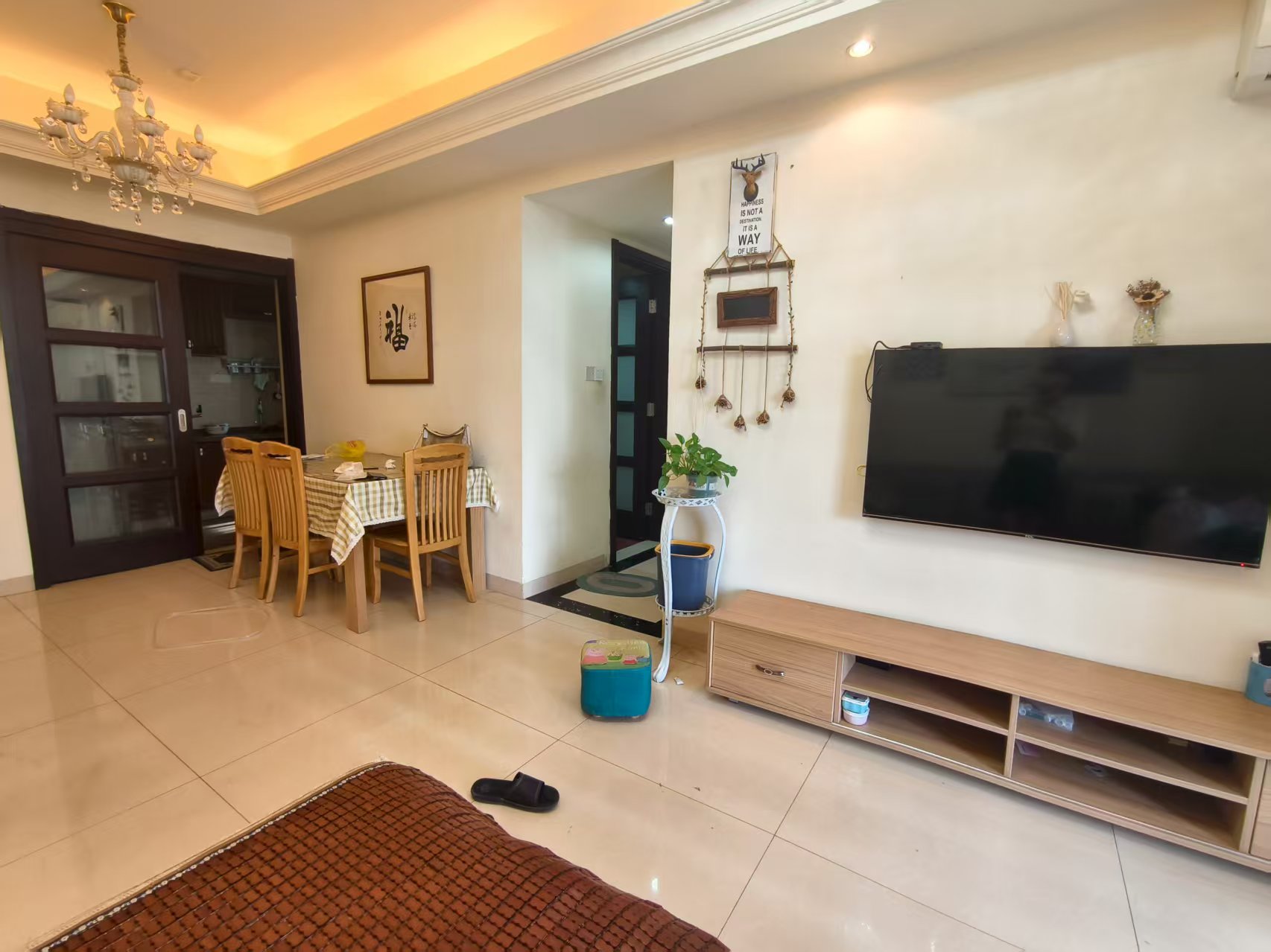 碧桂园 3室2厅1卫 1580.0元/月 碧桂园 3室2厅1卫 1580.0元/月室内图