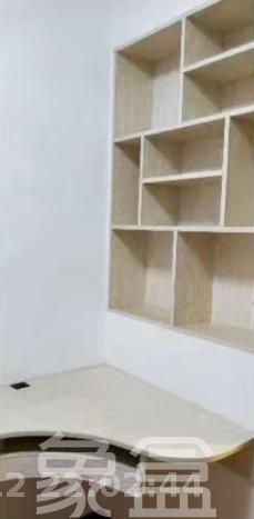 洋湖时代  3室2厅1卫    2300.0元/月 洋湖时代  3室2厅1卫    2300.0元/月