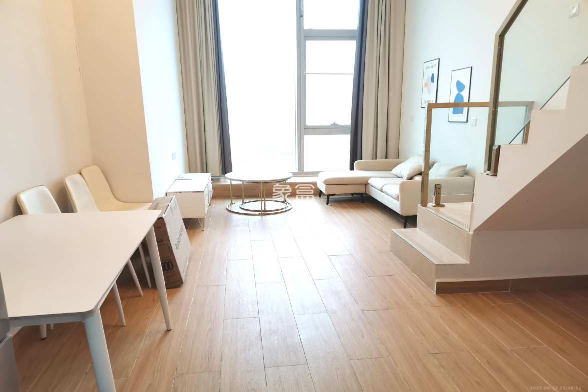 敬天广场  2室1厅1卫    2600.0元/月 敬天广场  2室1厅1卫    2600.0元/月室内图