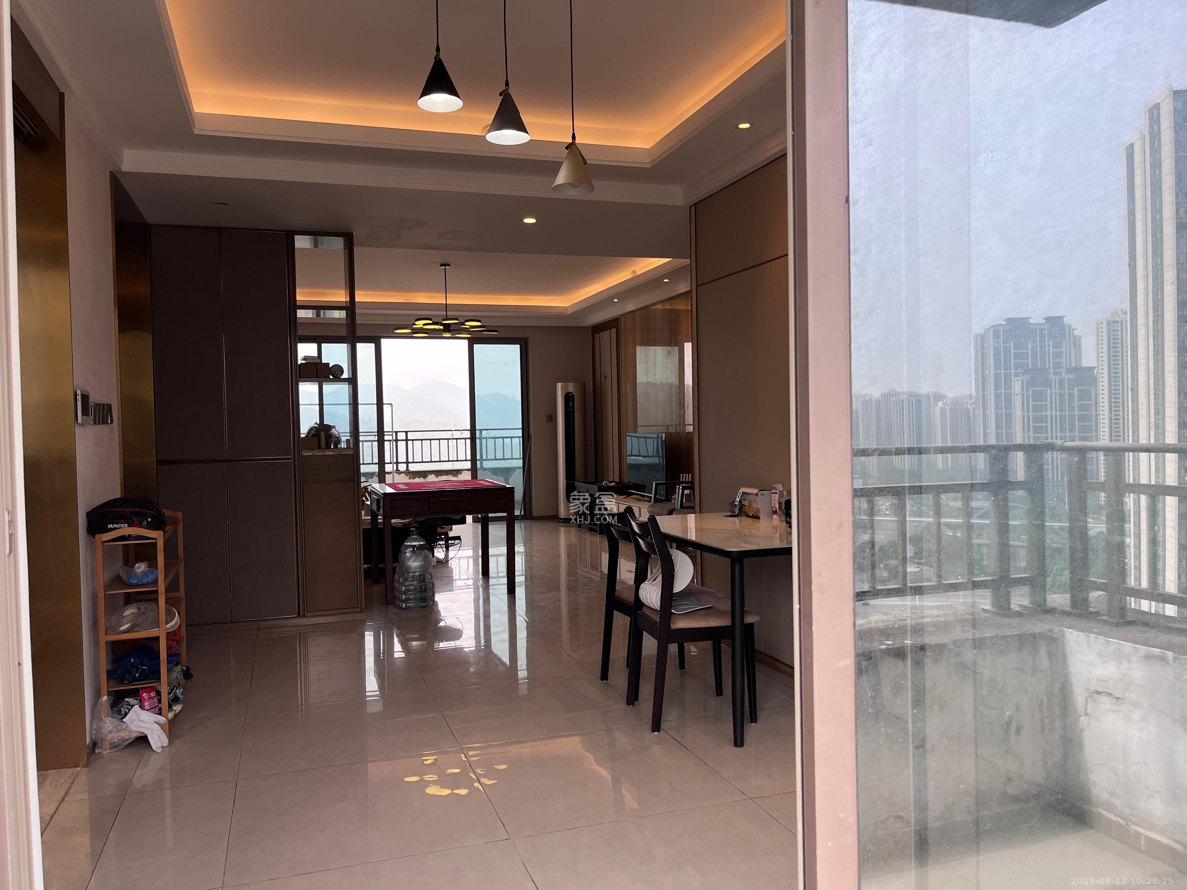 梅溪湖金茂湾  4室2厅2卫    4000.0元/月室内图