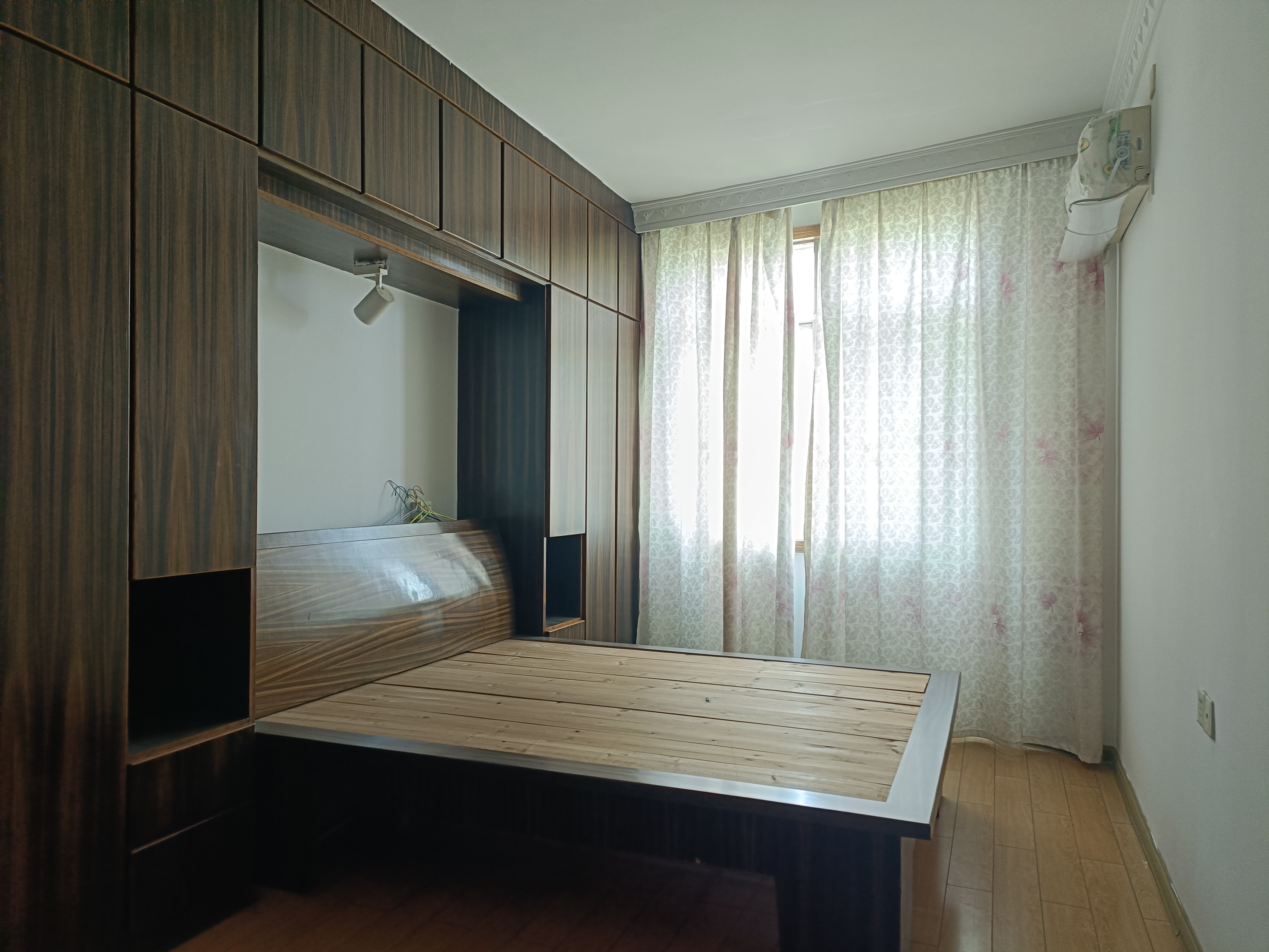 科源小区 1室1厅1卫 1000.0元/月 科源小区 1室1厅1卫 1000.0元/月室内图