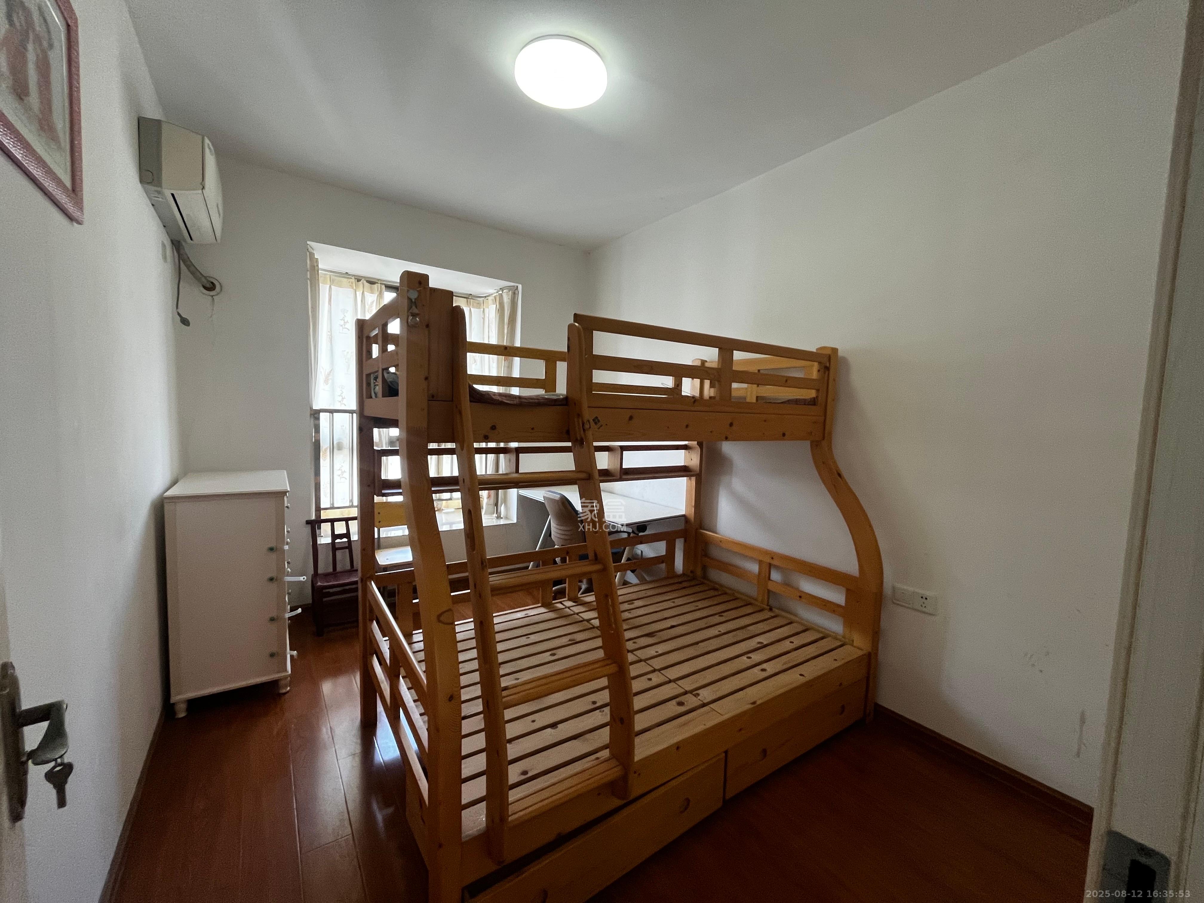 金质嘉苑 3室2厅1卫 2200.0元/月 金质嘉苑 3室2厅1卫 2200.0元/月室内图