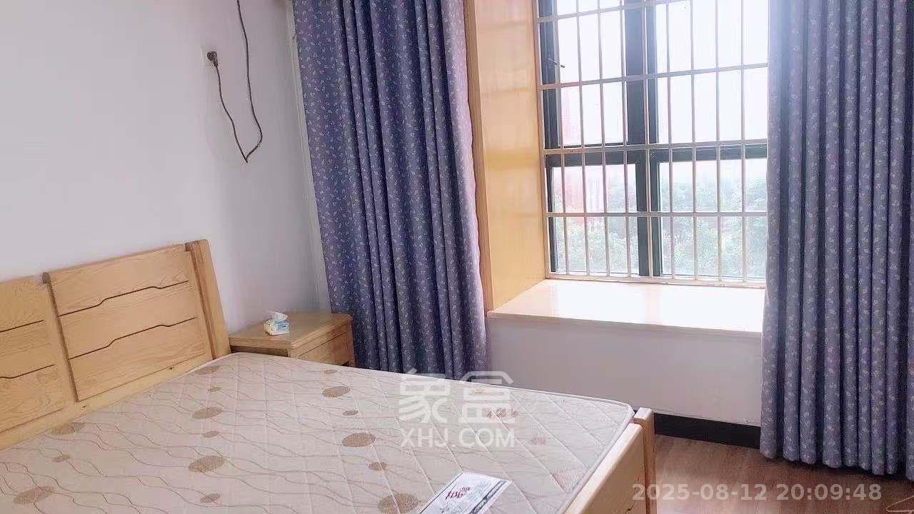 东岸锦城(东方人家)  3室2厅1卫   2000.00元/月室内图
