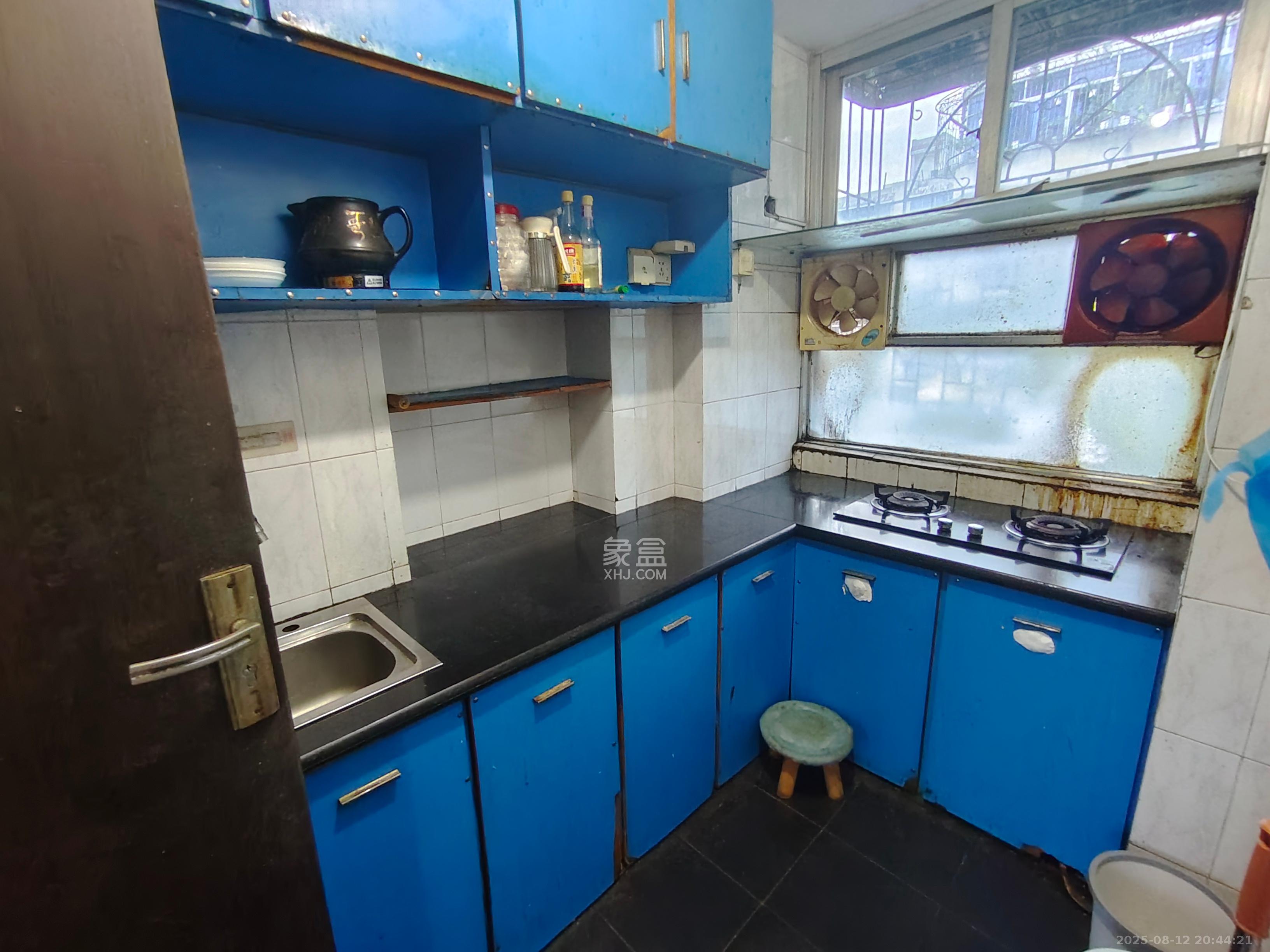 长沙市邮政宿舍(古汉邮局宿舍)  2室2厅1卫    1700.0元/月 长沙市邮政宿舍(古汉邮局宿舍)  2室2厅1卫    1700.0元/月室内图