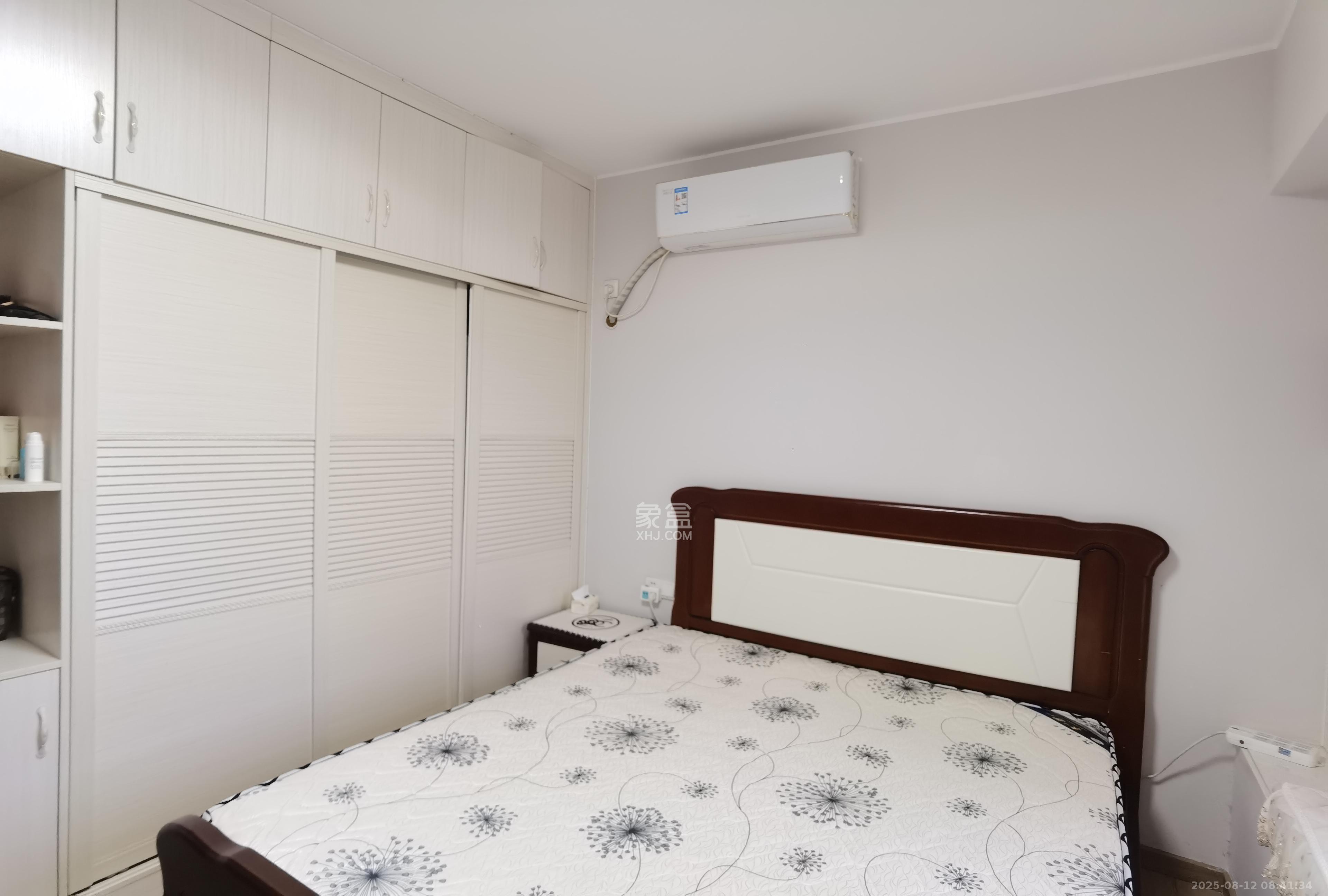 时代倾城二期  2室2厅1卫   2000.00元/月室内图