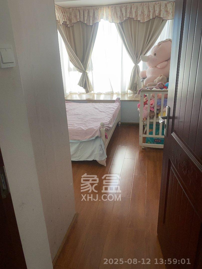 钰龙天下一期  2室1厅1卫    2200.0元/月 钰龙天下一期  2室1厅1卫    2200.0元/月室内图