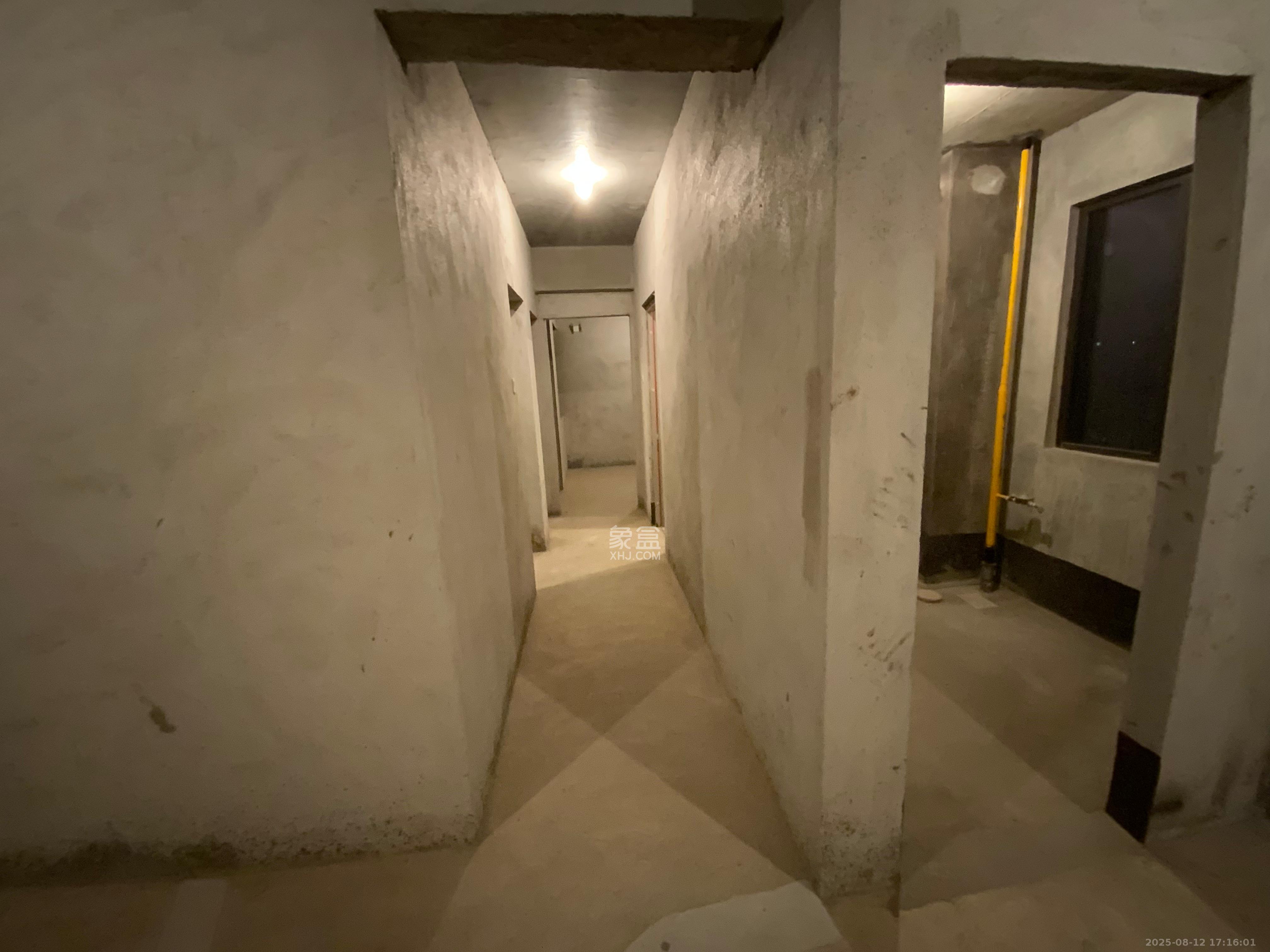 通号岭绣苑 3室2厅2卫 1000.0元/月 通号岭绣苑 3室2厅2卫 1000.0元/月室内图