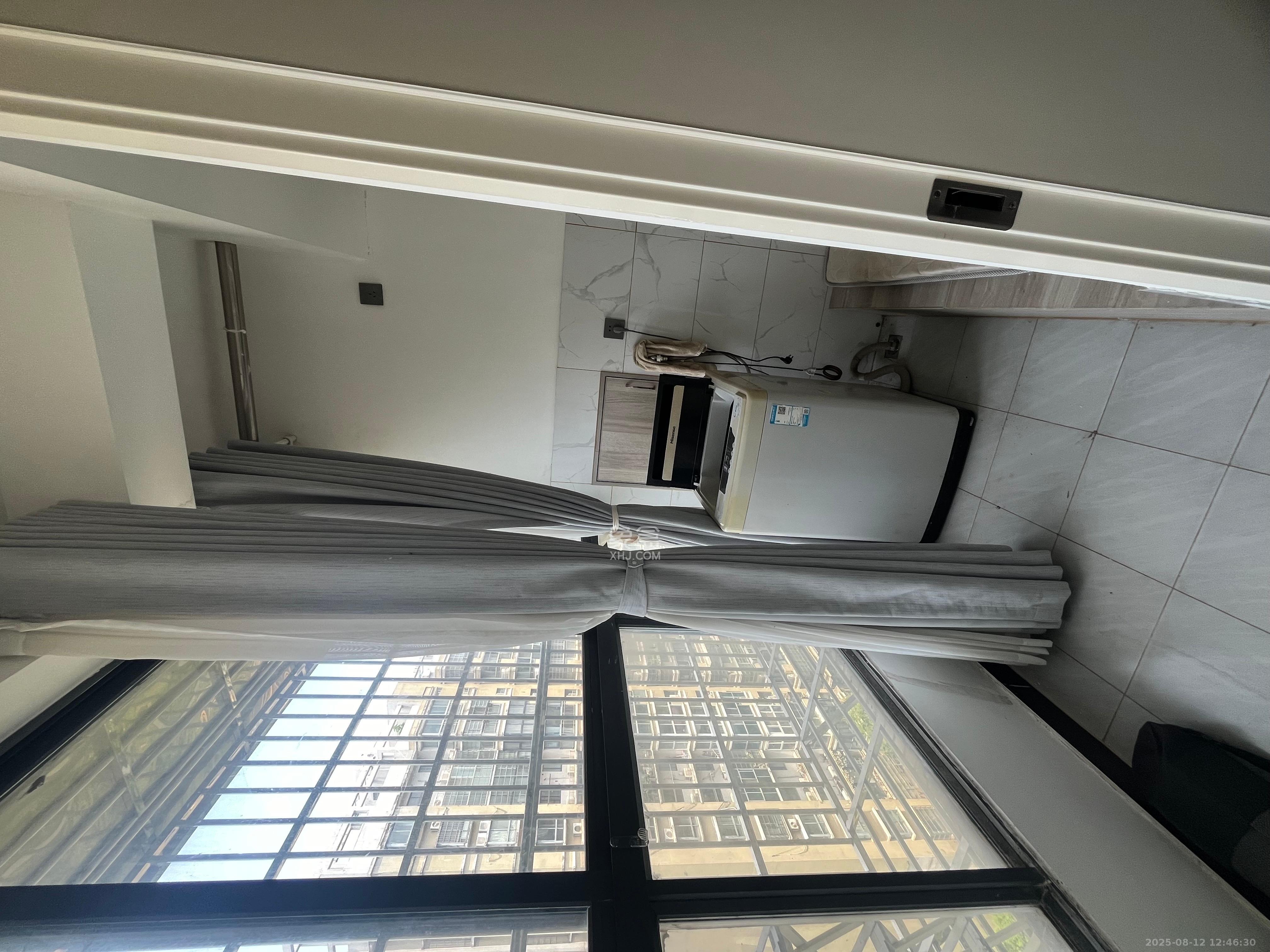 满庭芳小区  1室1厅1卫    1400.0元/月 满庭芳小区  1室1厅1卫    1400.0元/月室内图