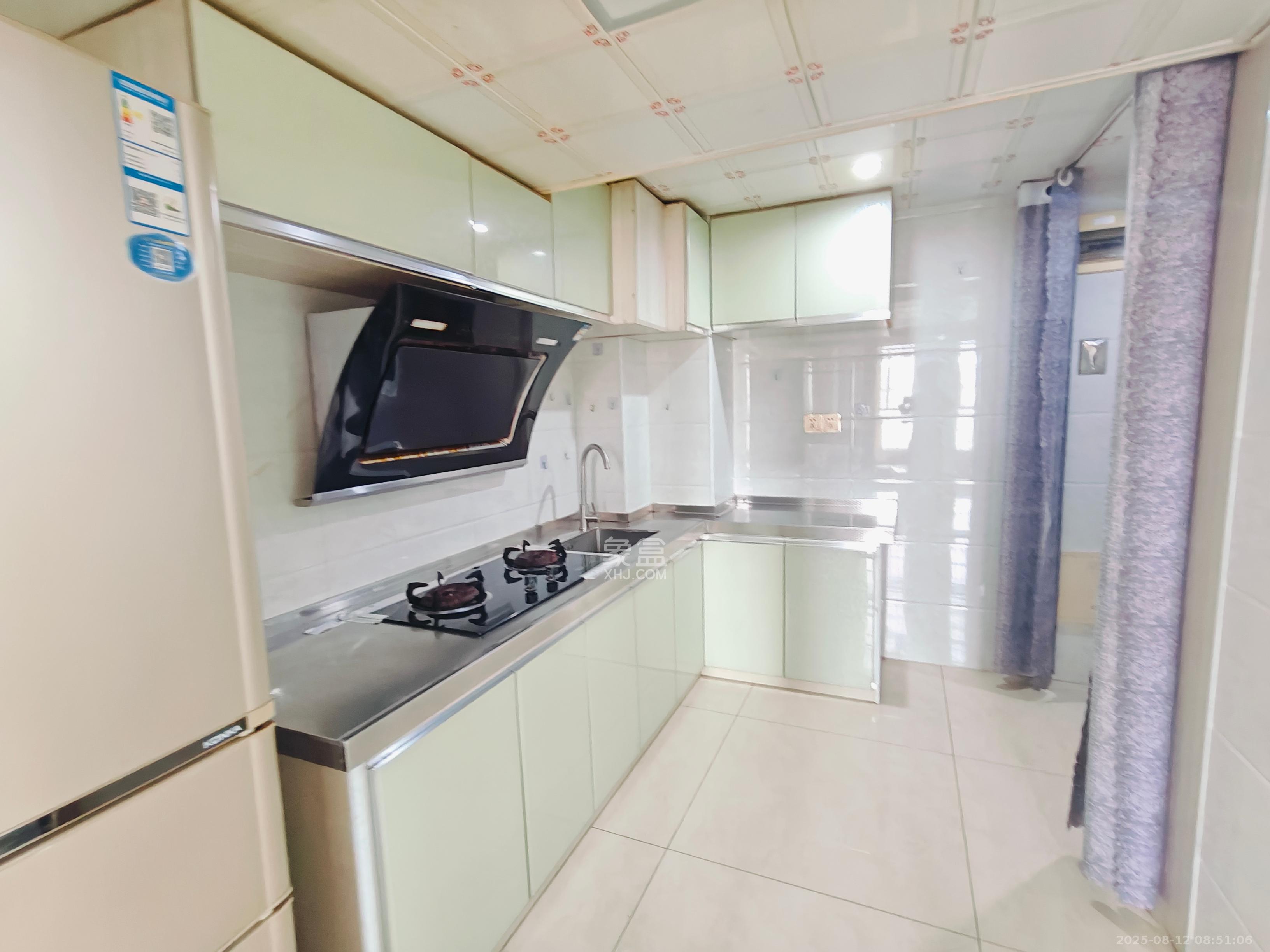 MOMA当代广场 2室2厅1卫 1380.0元/月 MOMA当代广场 2室2厅1卫 1380.0元/月室内图