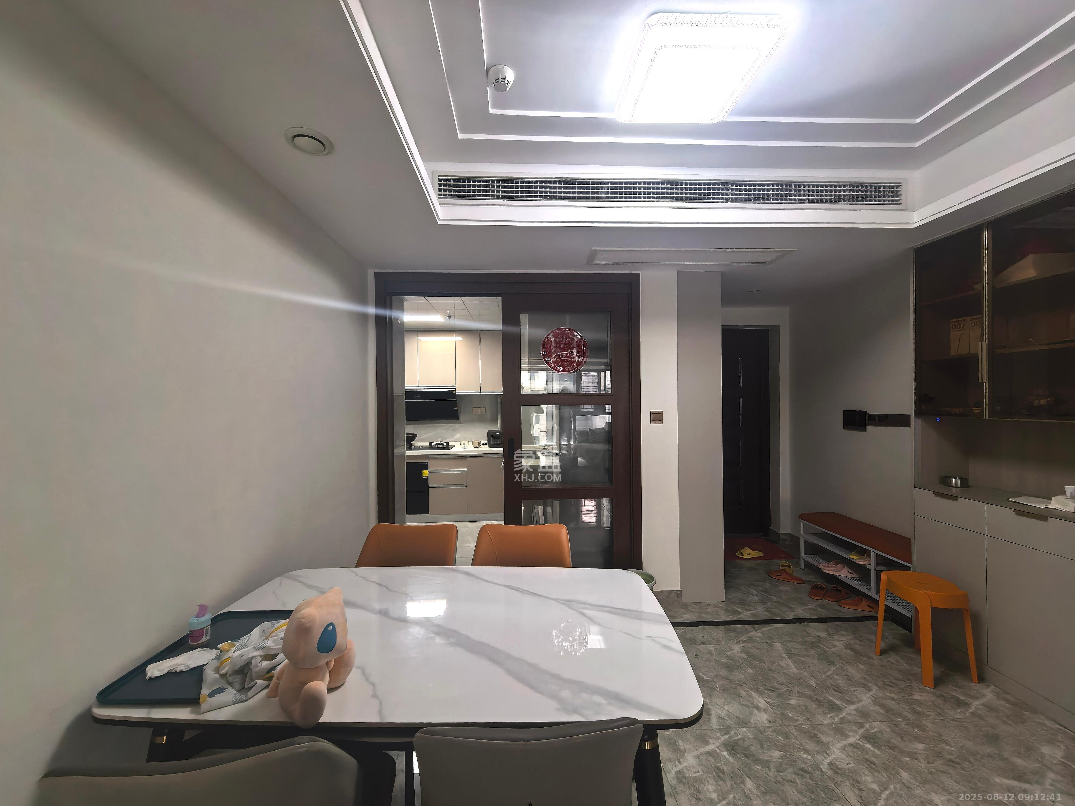 绿地长沙城际空间站（绿地新里佳苑）  3室2厅2卫    4500.0元/月室内图