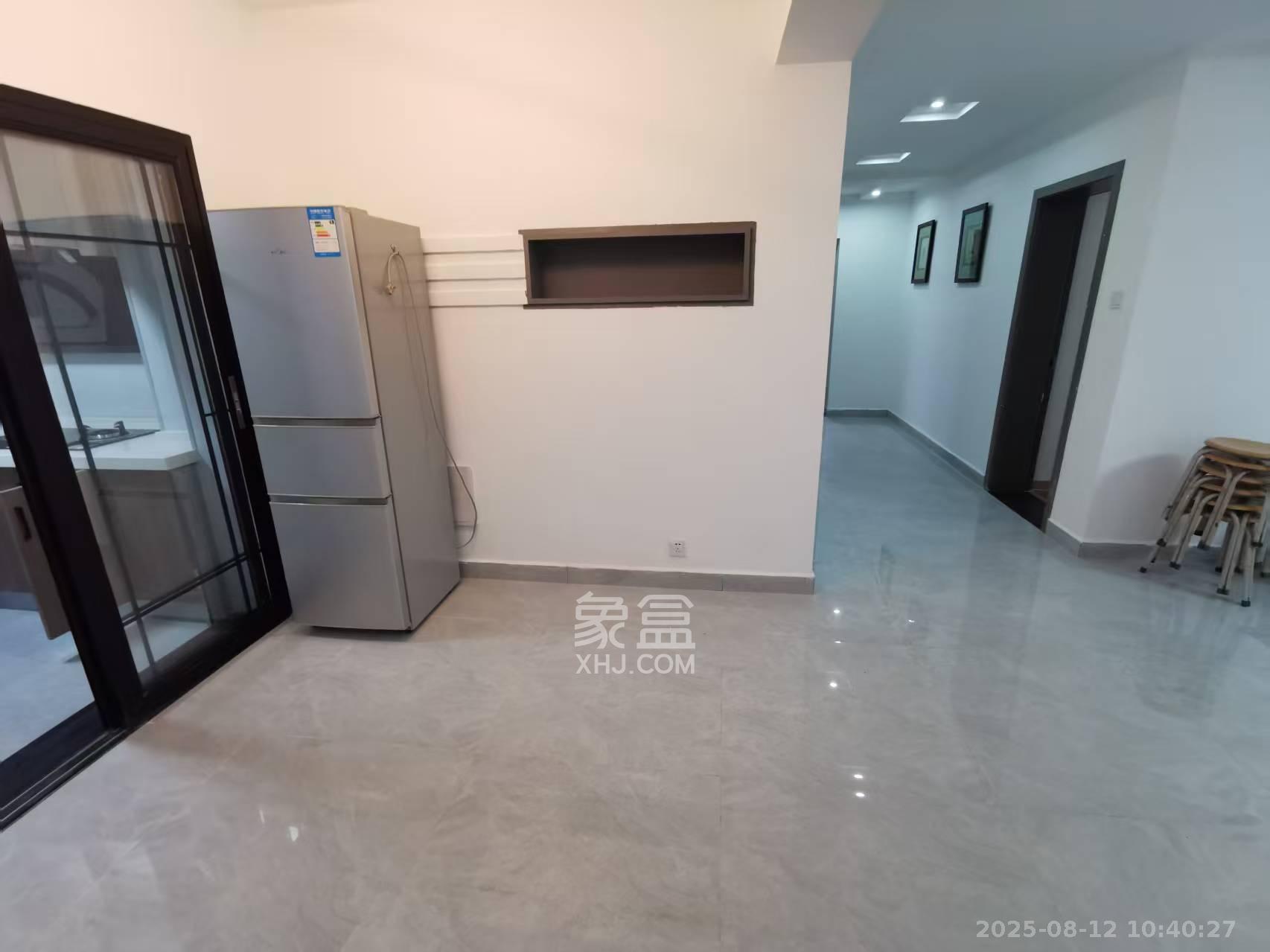 望月沁园 3室2厅2卫 3200.0元/月 望月沁园 3室2厅2卫 3200.0元/月室内图