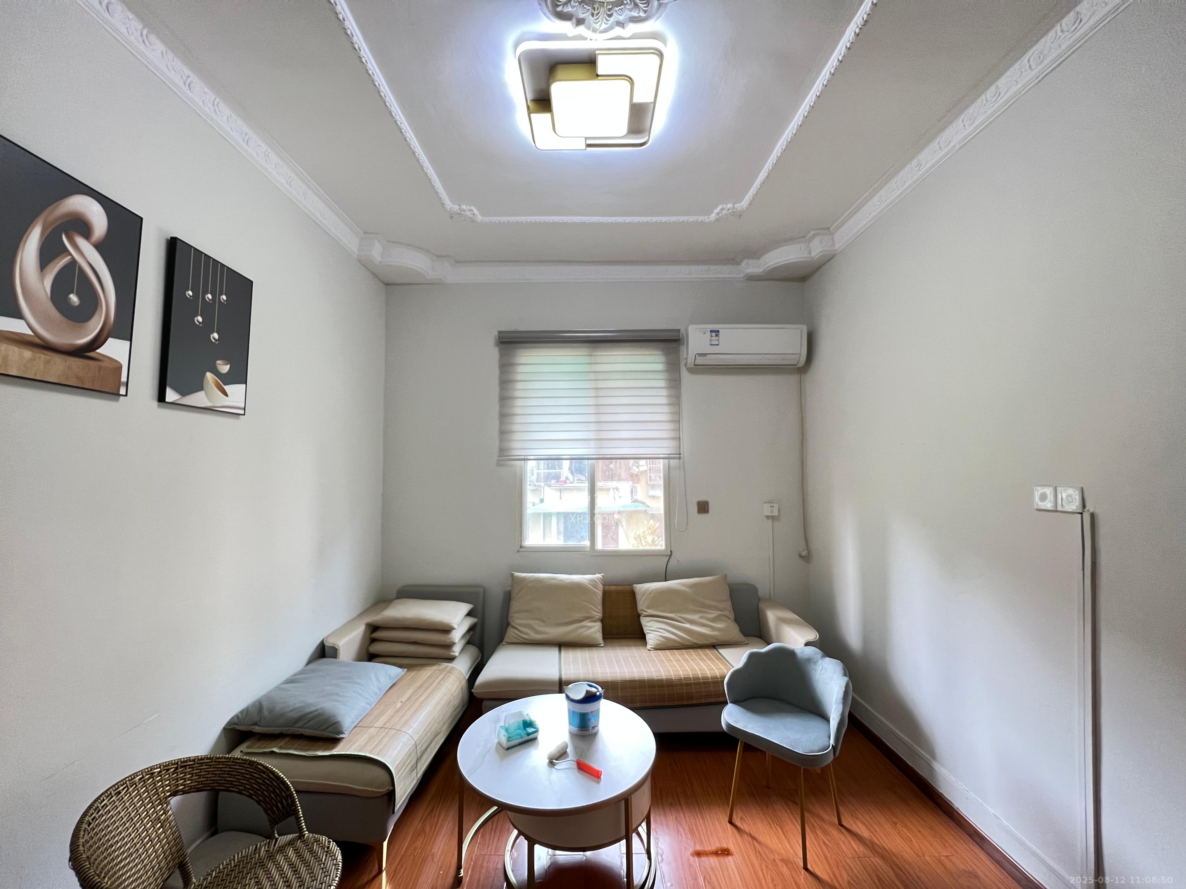 印染厂宿舍  2室2厅1卫    2000.0元/月 印染厂宿舍  2室2厅1卫    2000.0元/月