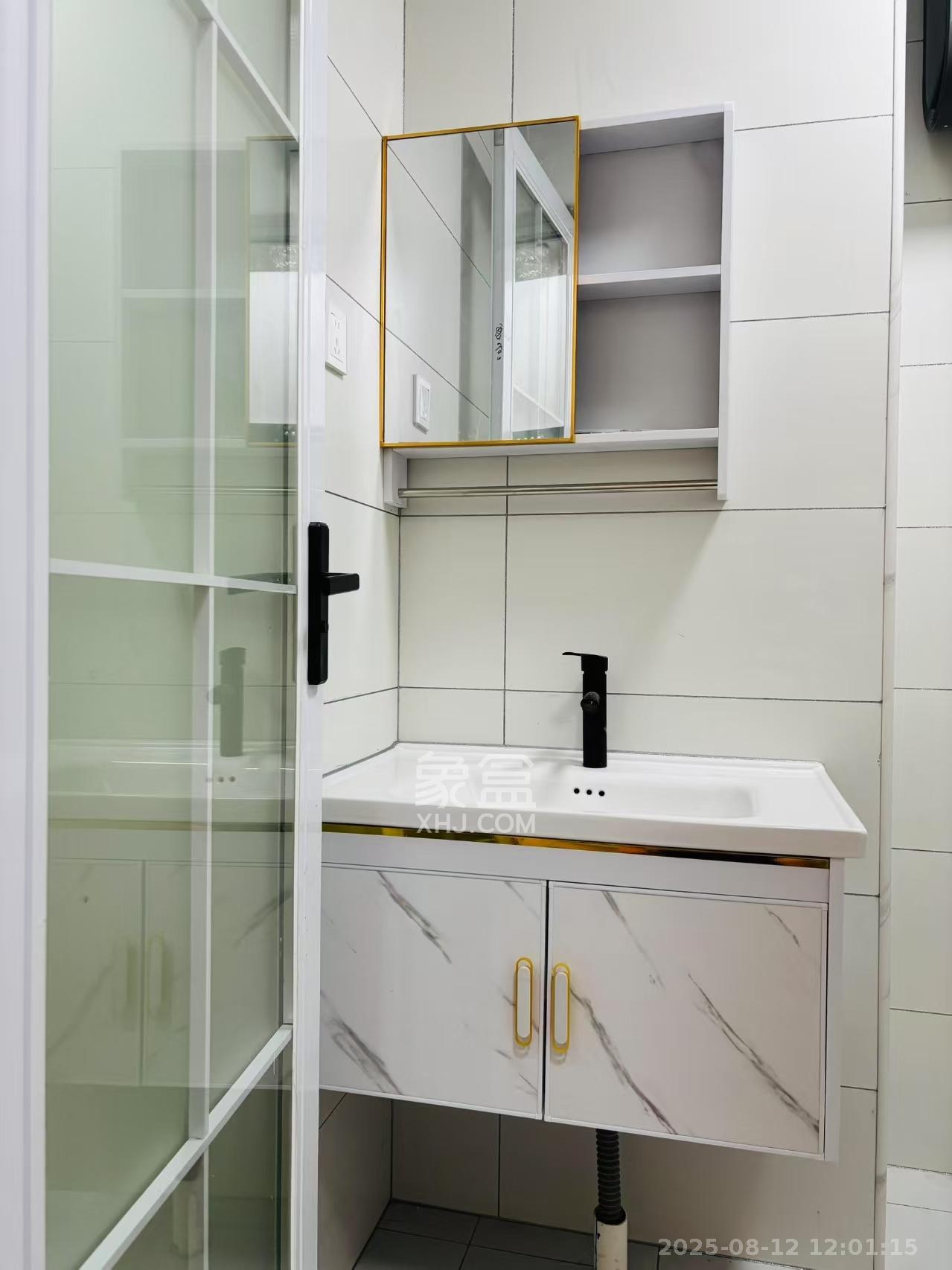 润和滨江府 1室1厅1卫 1500.0元/月 润和滨江府 1室1厅1卫 1500.0元/月室内图