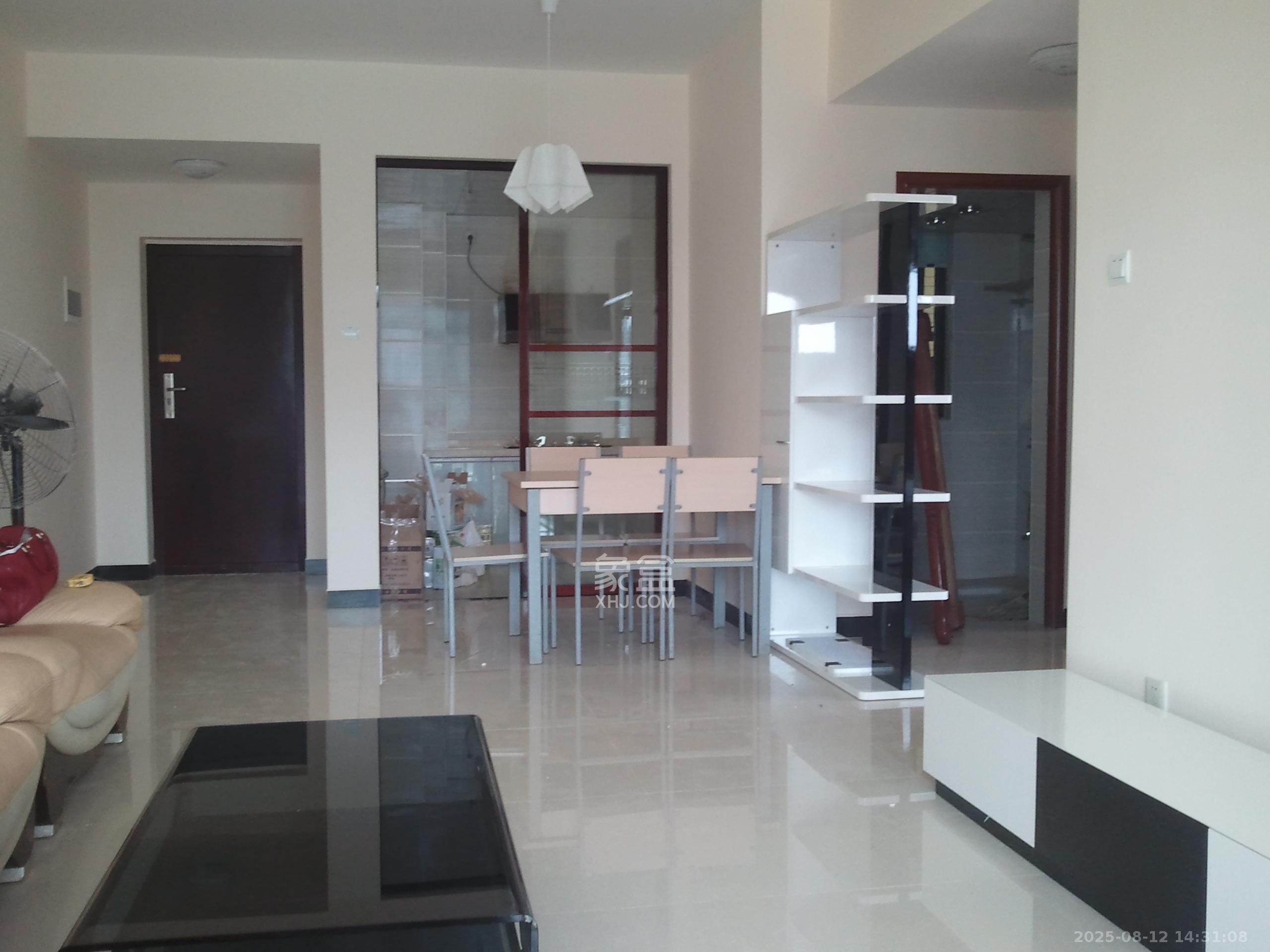 鑫远熙山 3室2厅1卫 2400.0元/月 鑫远熙山 3室2厅1卫 2400.0元/月室内图